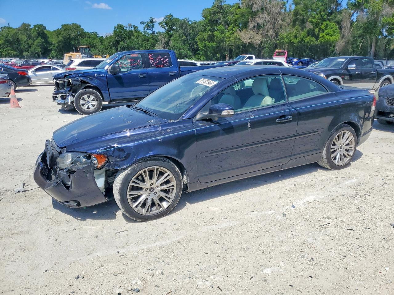 2009 Volvo C70 T5 Blue vin: YV1MC67299J075042