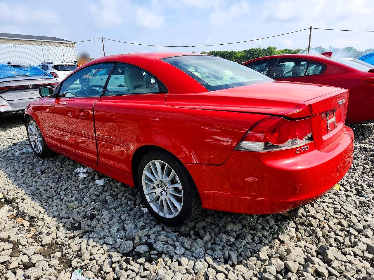 2007 Volvo C70 T5 Red vin: YV1MC68217J011072