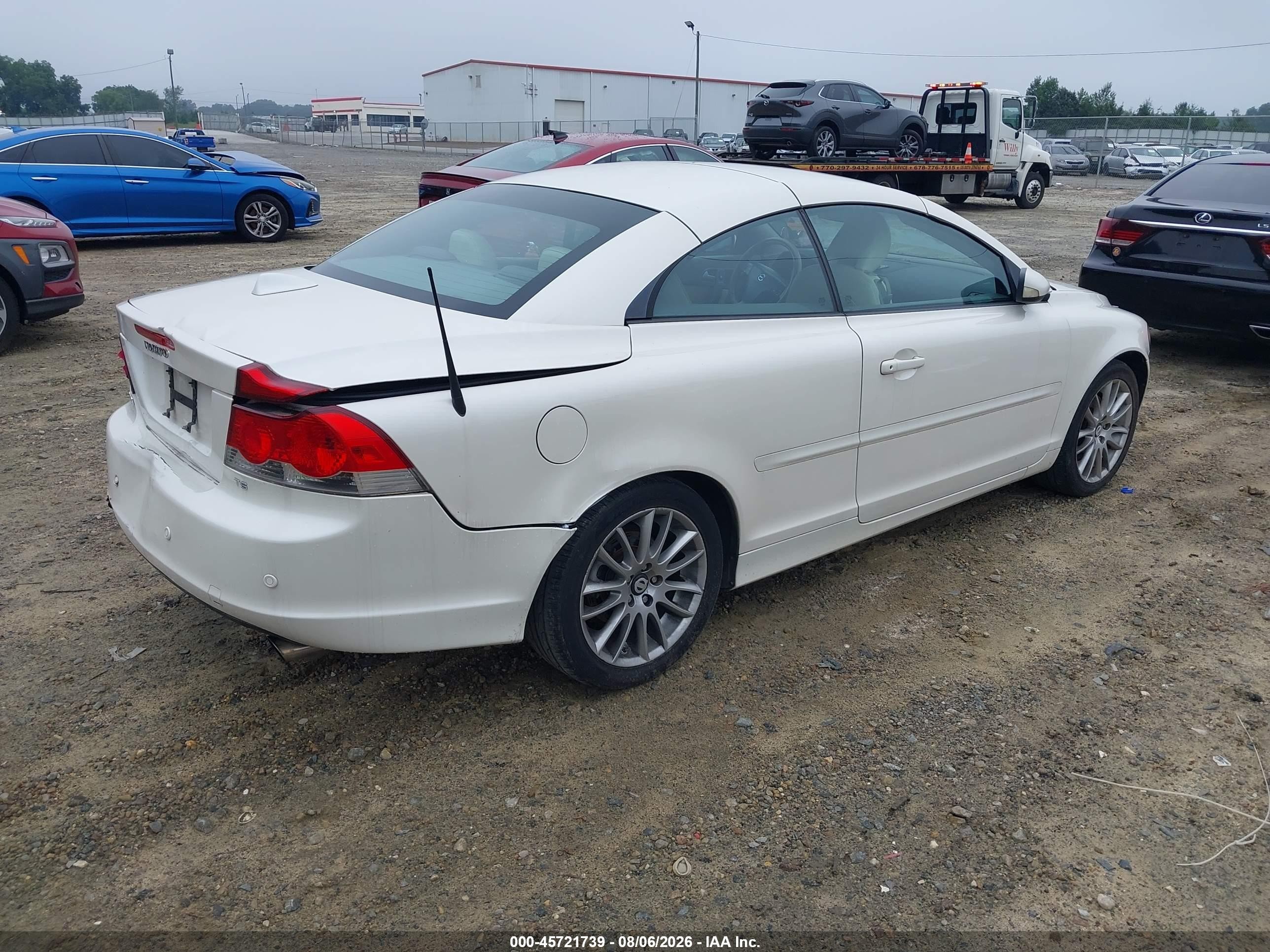 2007 Volvo C70 T5 White vin: YV1MC68267J021967
