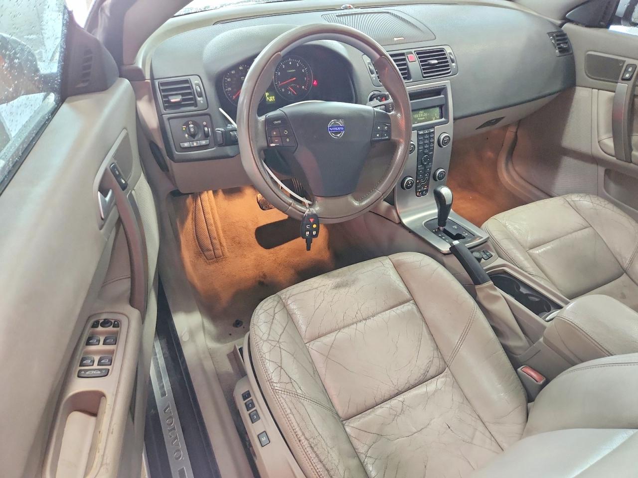 2007 Volvo C70 T5 Silver vin: YV1MC682X7J010728