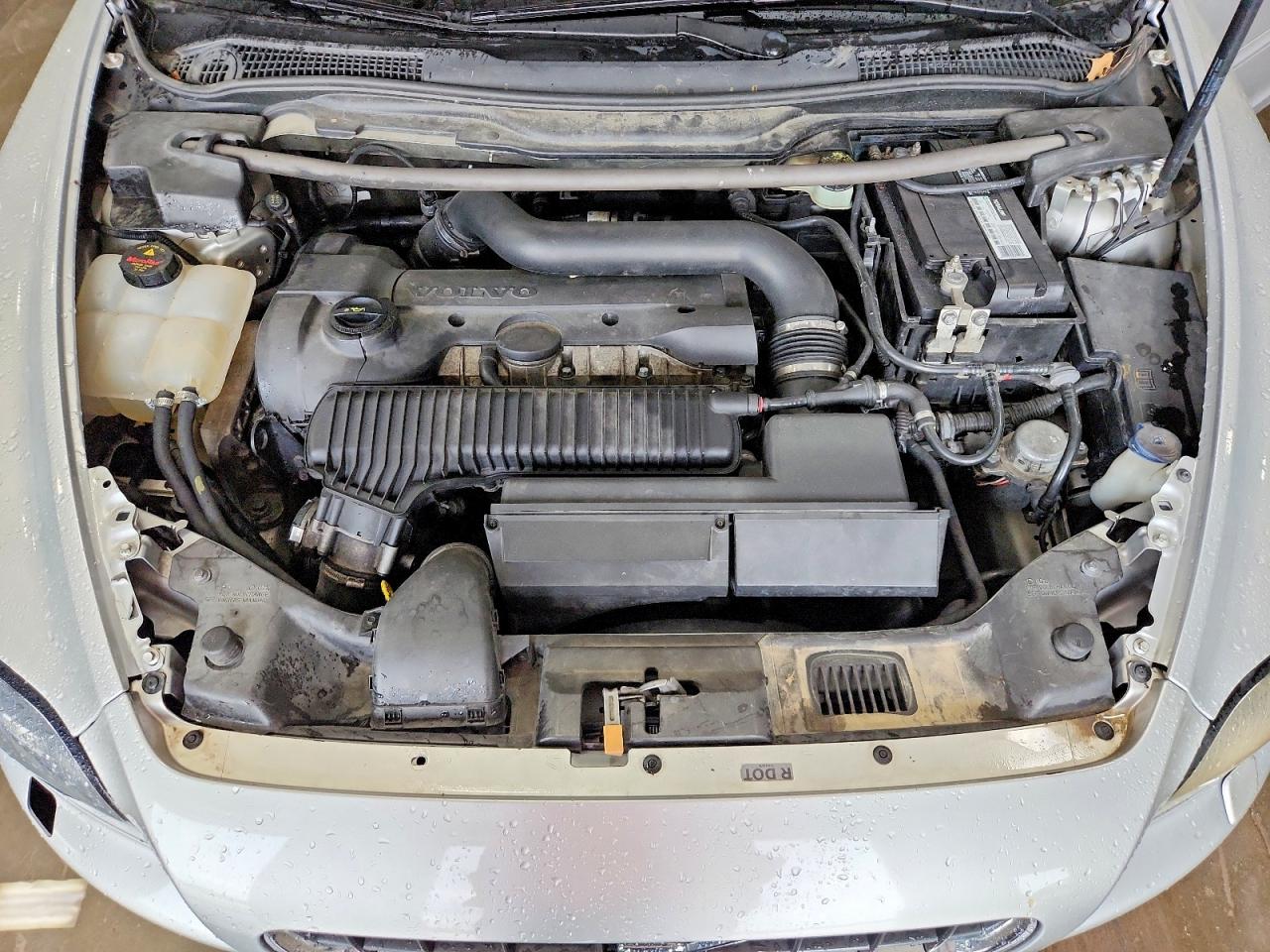 2007 Volvo C70 T5 Silver vin: YV1MC682X7J010728