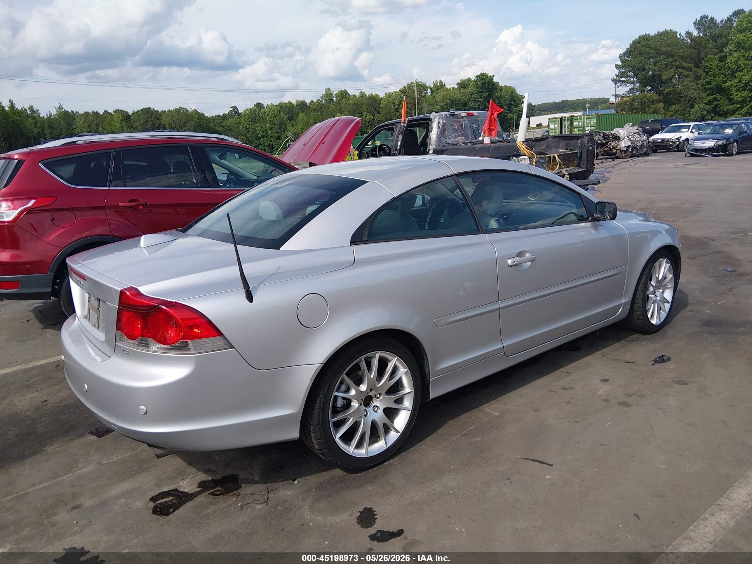 2007 Volvo C70 T5 Silver vin: YV1MC682X7J014357