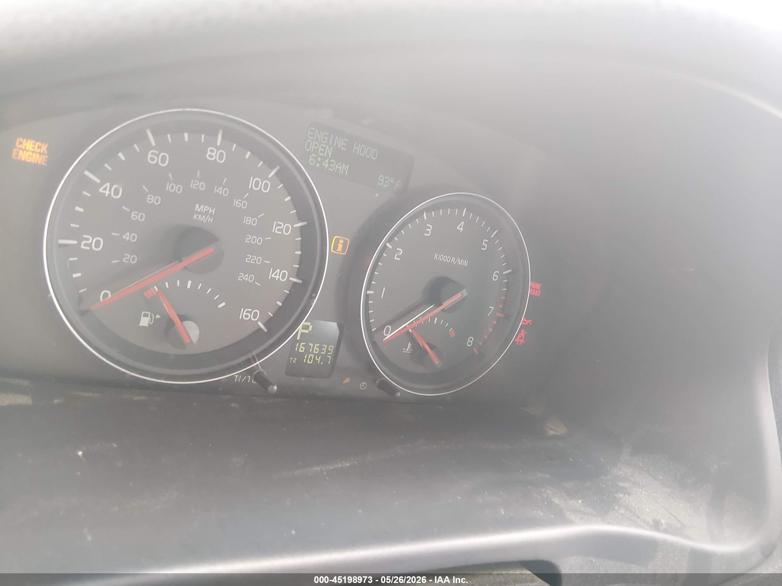2007 Volvo C70 T5 Silver vin: YV1MC682X7J014357
