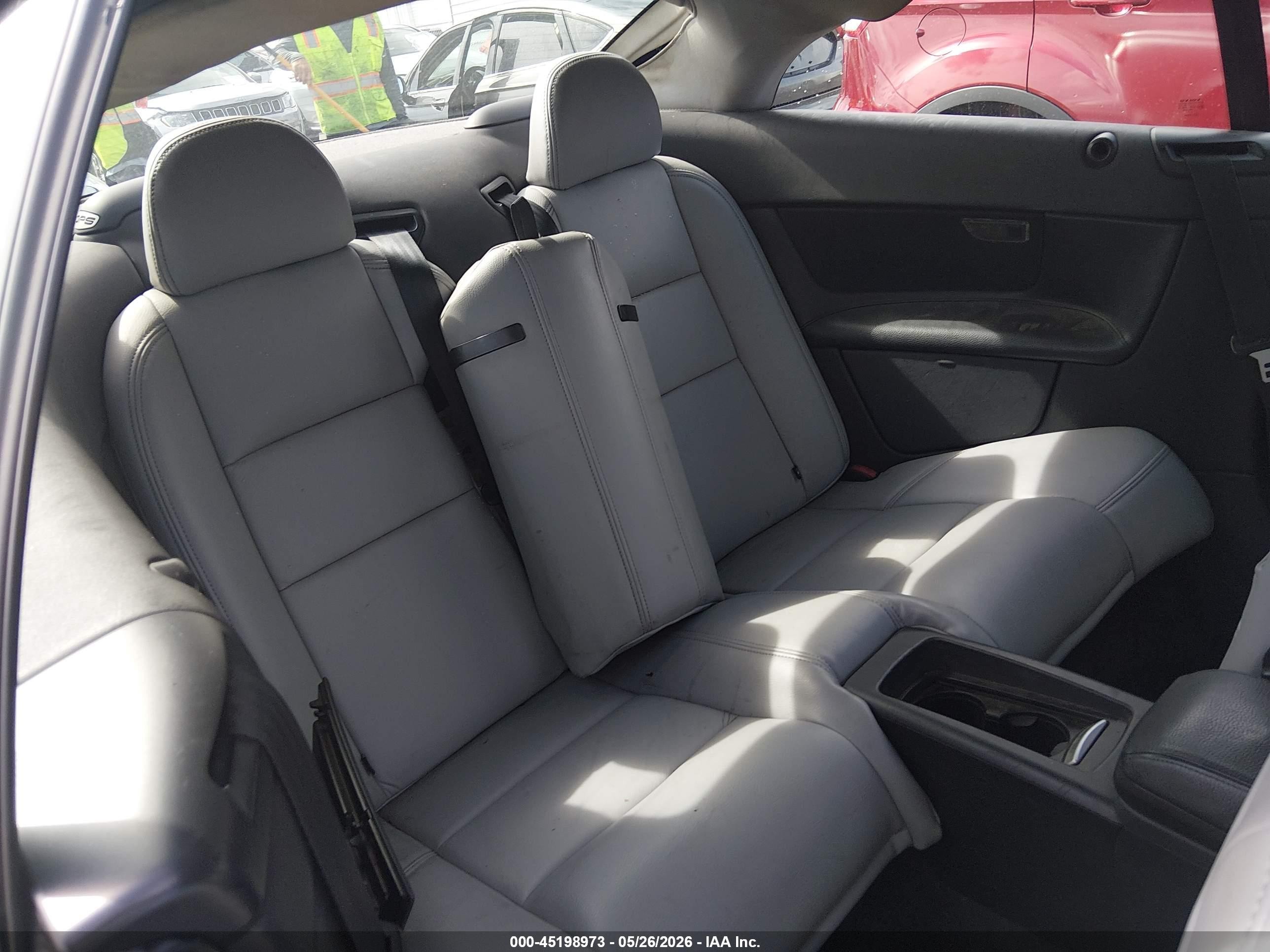 2007 Volvo C70 T5 Silver vin: YV1MC682X7J014357