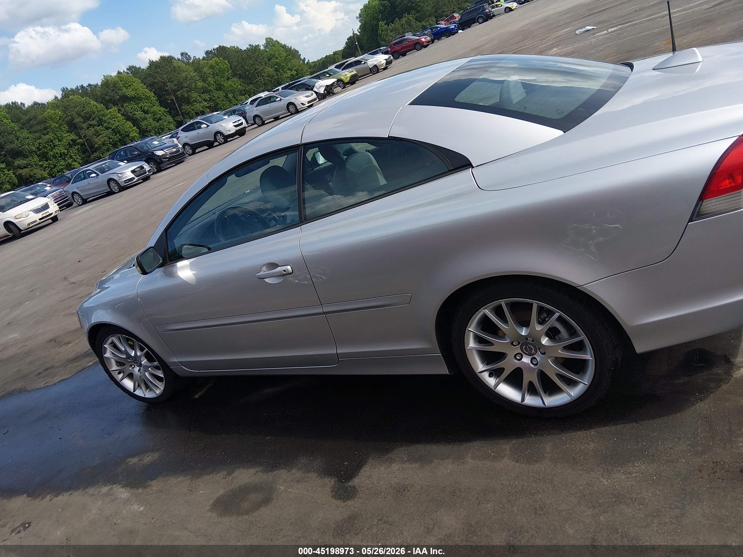 2007 Volvo C70 T5 Silver vin: YV1MC682X7J014357