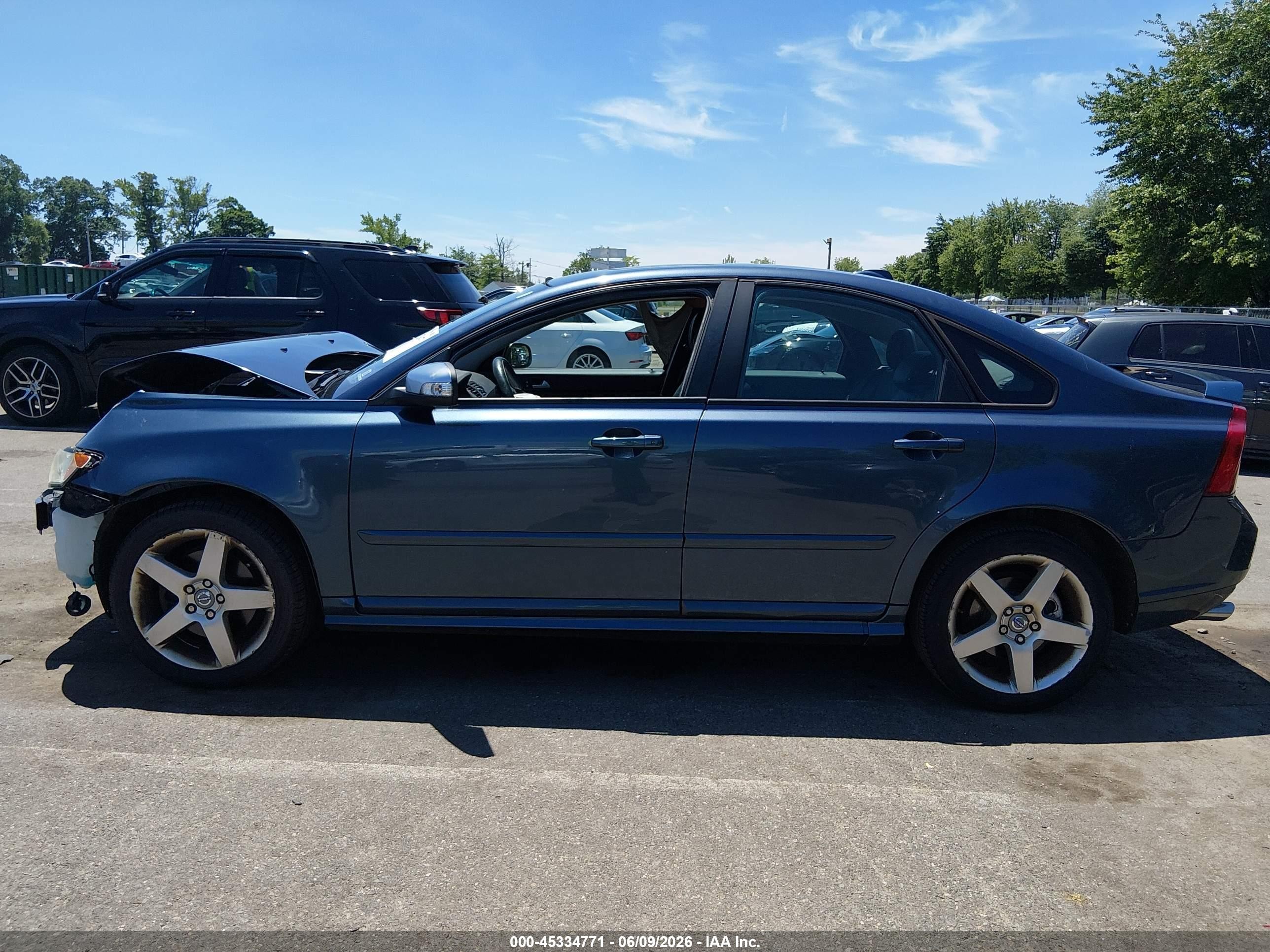 2009 Volvo S40 T5 R-design Gray vin: YV1MH672292467257