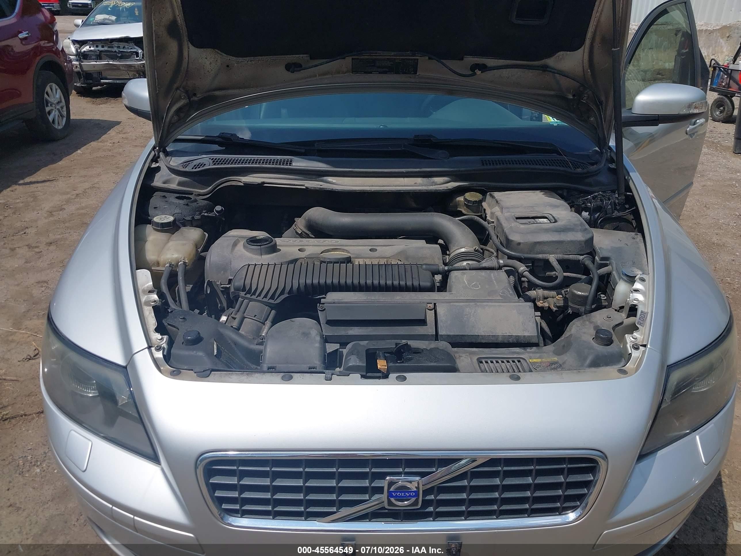 2007 Volvo S40 T5 Silver vin: YV1MH682372294439
