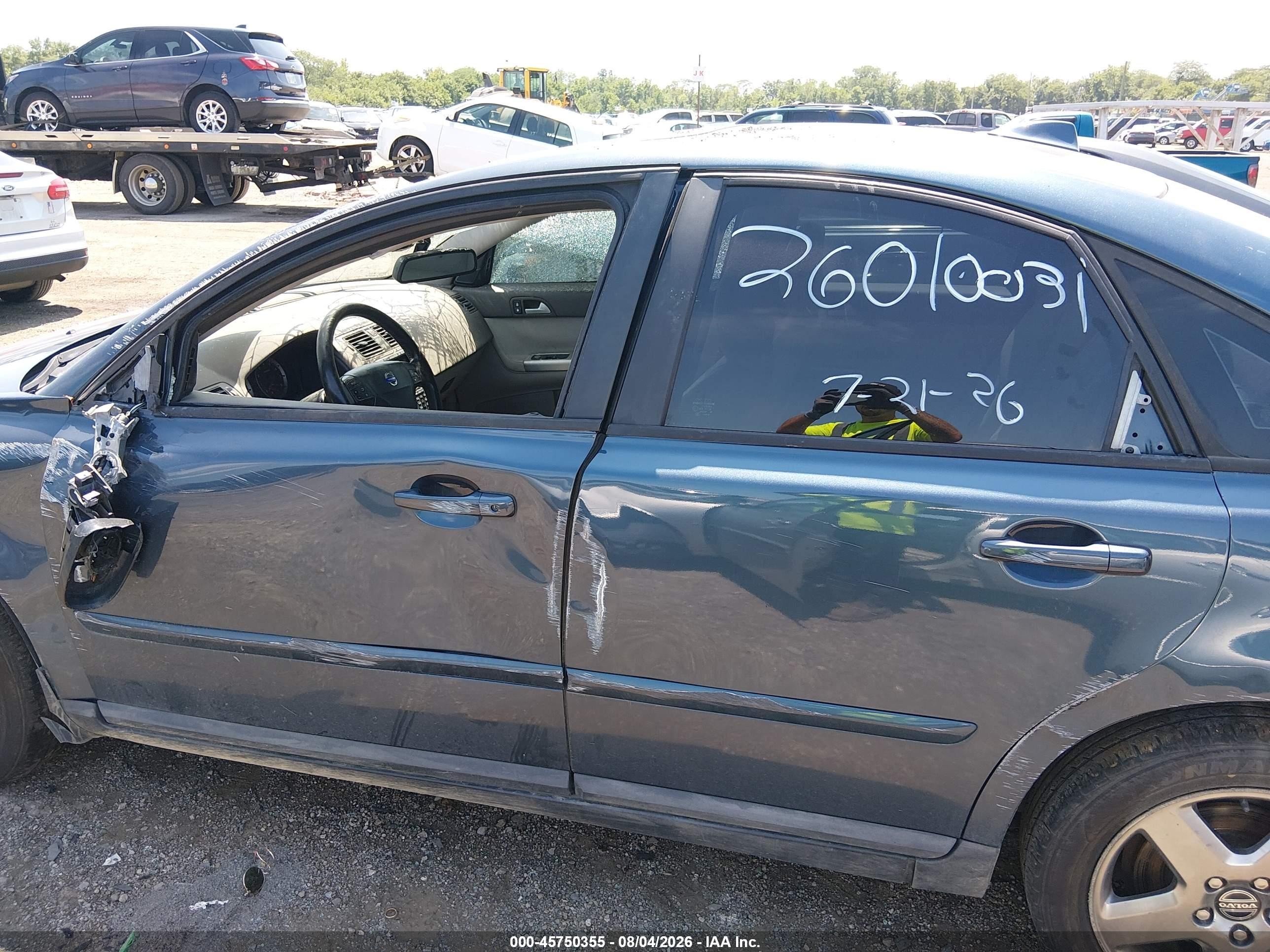 2007 Volvo S40 T5 Blue vin: YV1MH682472303827