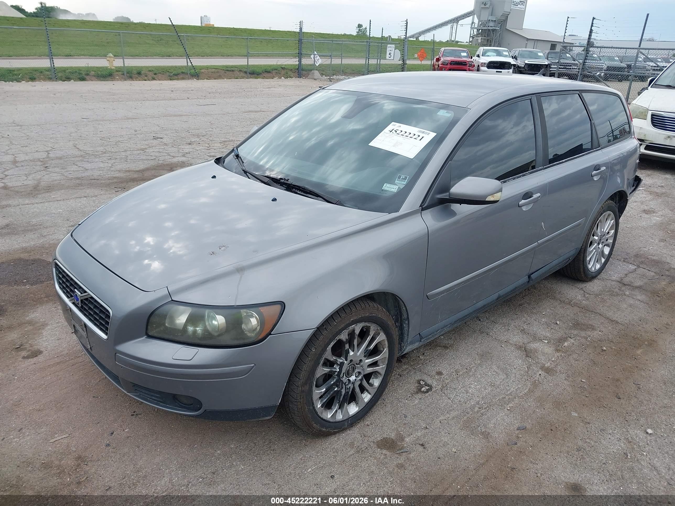 2005 Volvo V50 T5/t5 Awd Gray vin: YV1MJ682952041417