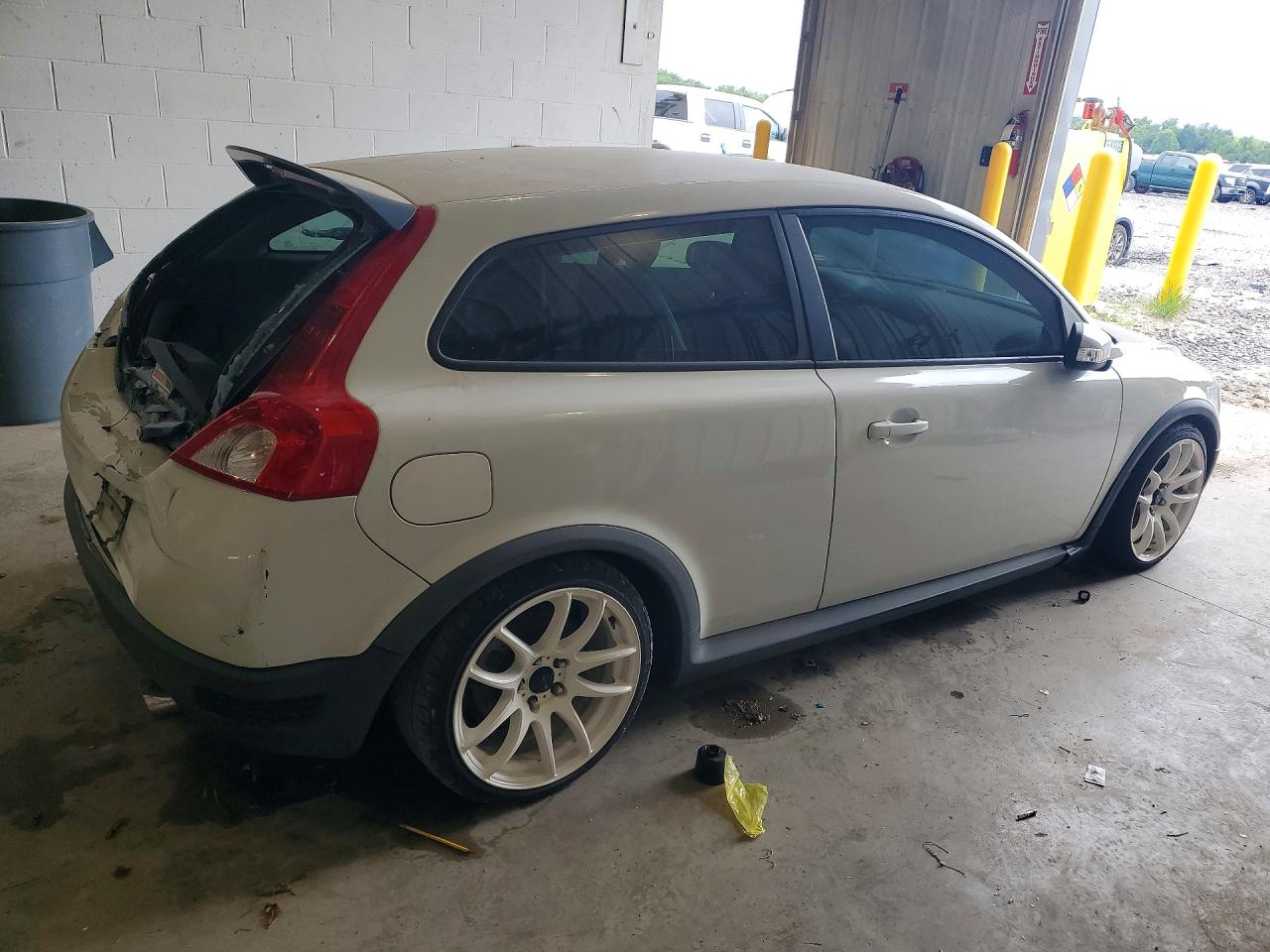 2008 Volvo C30 T5 Белый vin: YV1MK672182051846