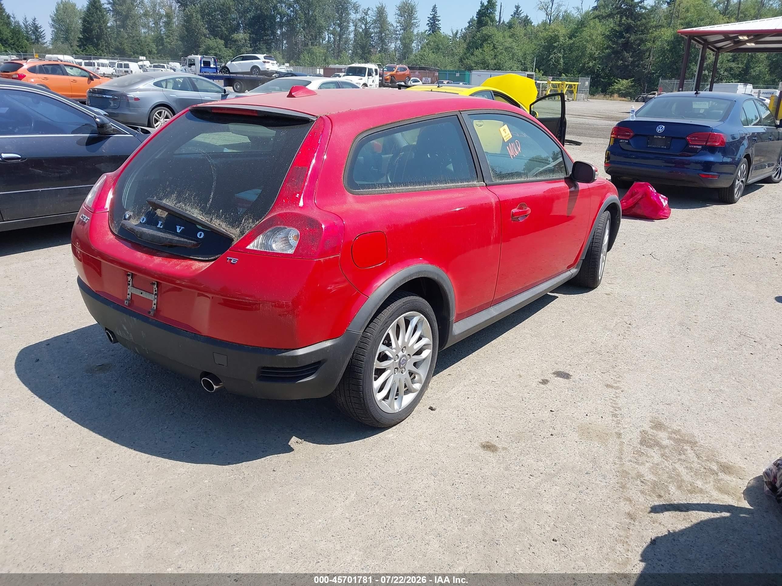 2009 Volvo C30 T5/t5 R-design Red vin: YV1MK672192127650