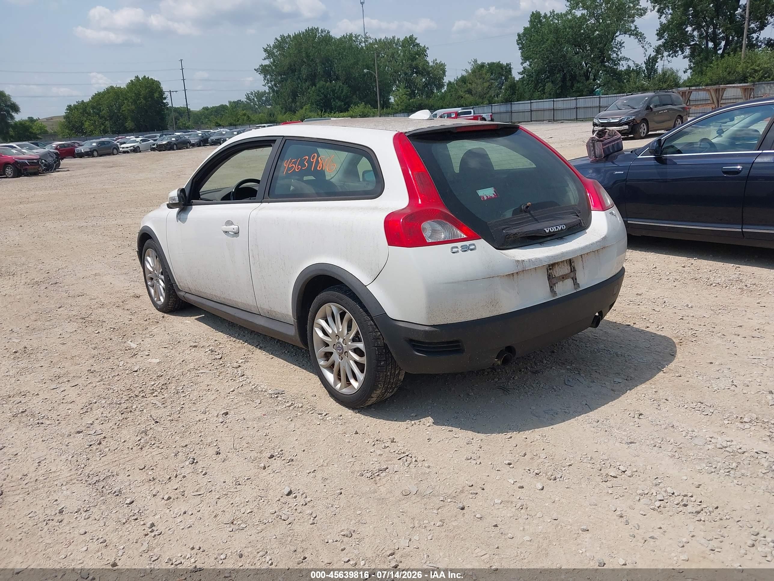 2008 Volvo C30 T5 R-design/t5 Version 1.0/t5 Version 2.0 White vin: YV1MK672382070267