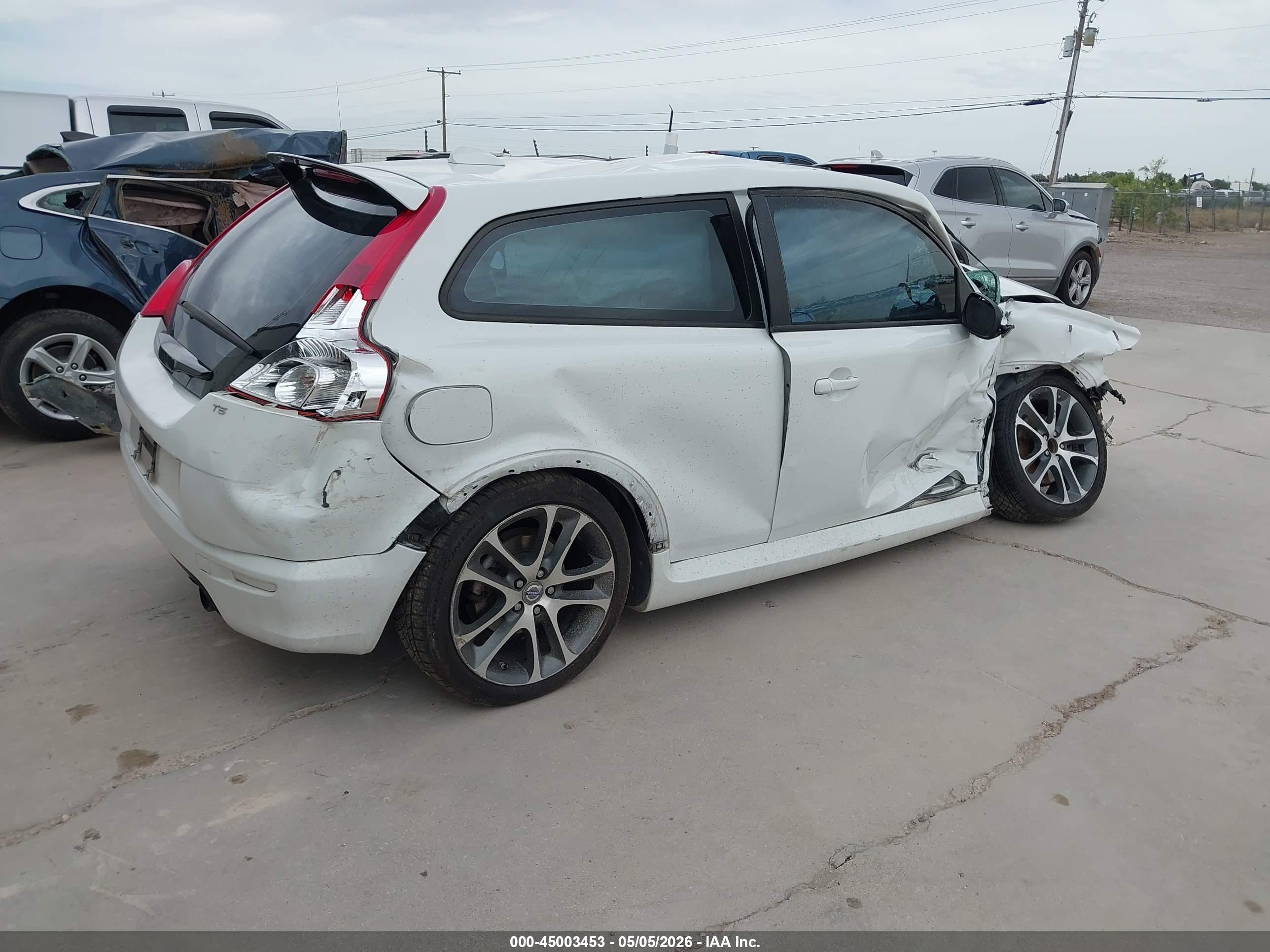 2009 Volvo C30 T5/t5 R-design White vin: YV1MK672592147108