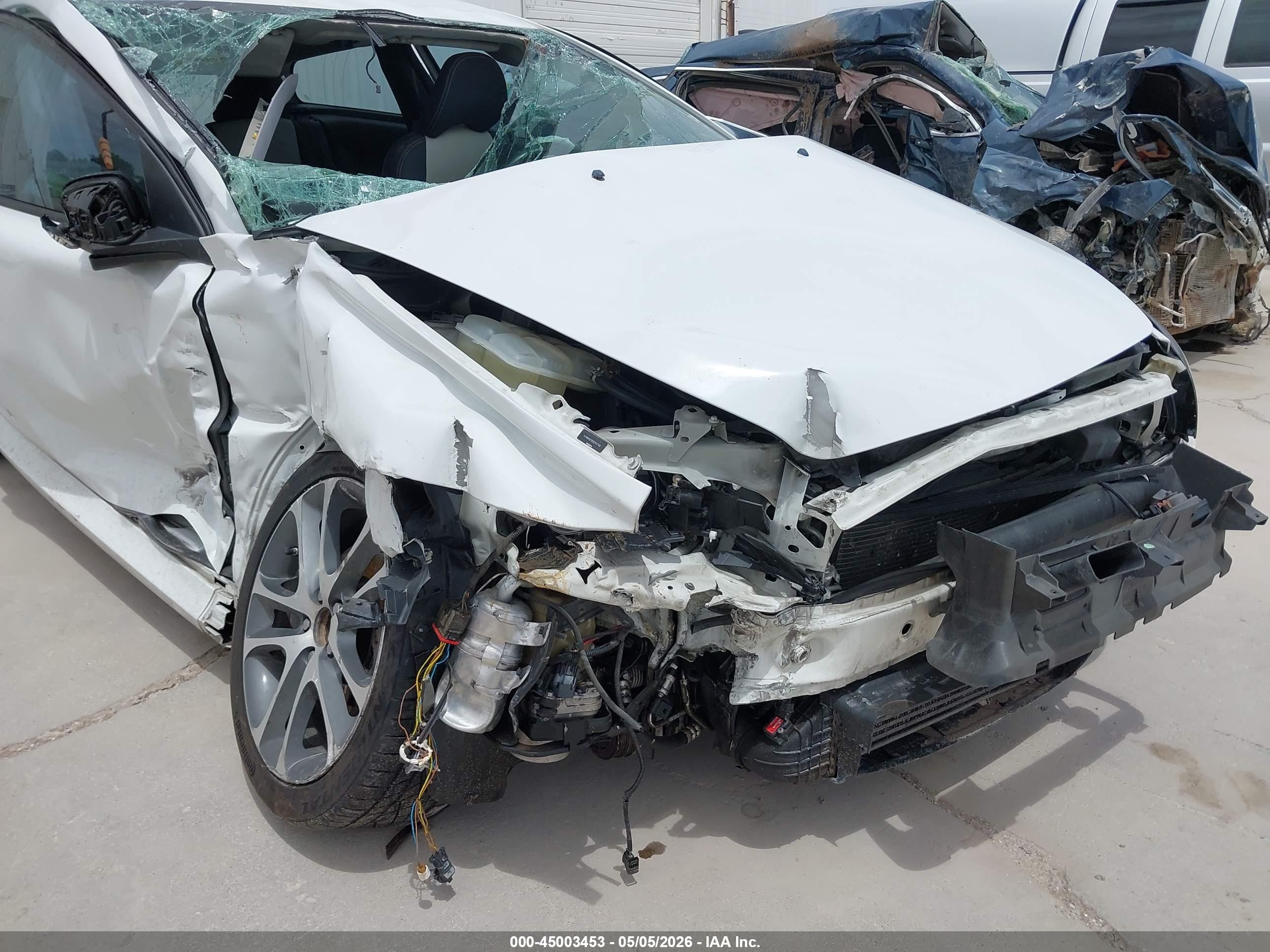 2009 Volvo C30 T5/t5 R-design White vin: YV1MK672592147108