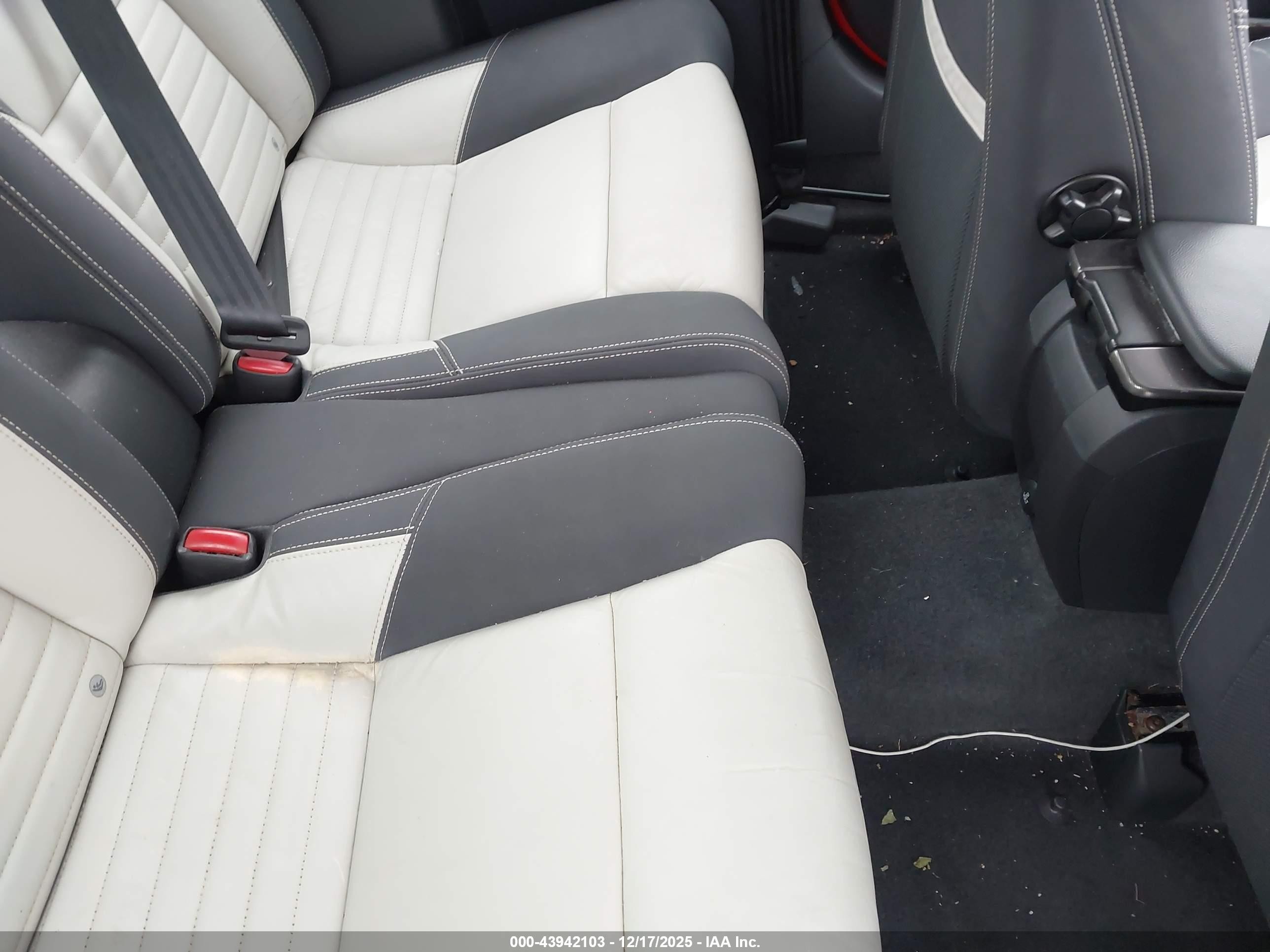 2008 Volvo C30 T5 R-design/t5 Version 1.0/t5 Version 2.0 Red vin: YV1MK672982069351