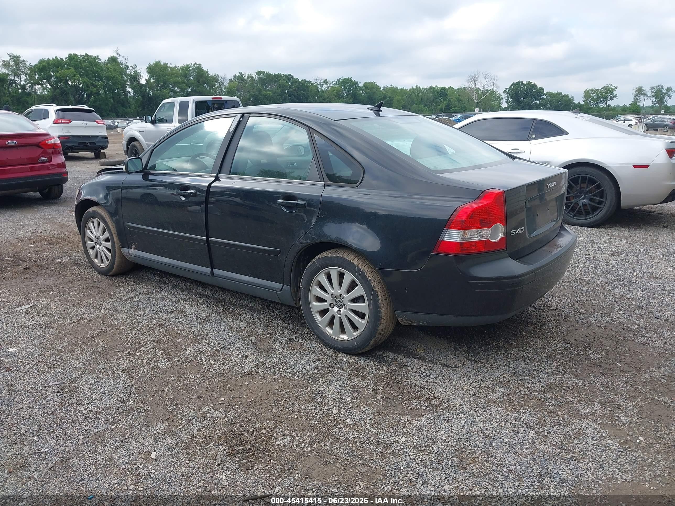 2005 Volvo S40 2.4i A/2.4i A Sr/2.4i M/2.4i M Sr Black vin: YV1MS382052077637