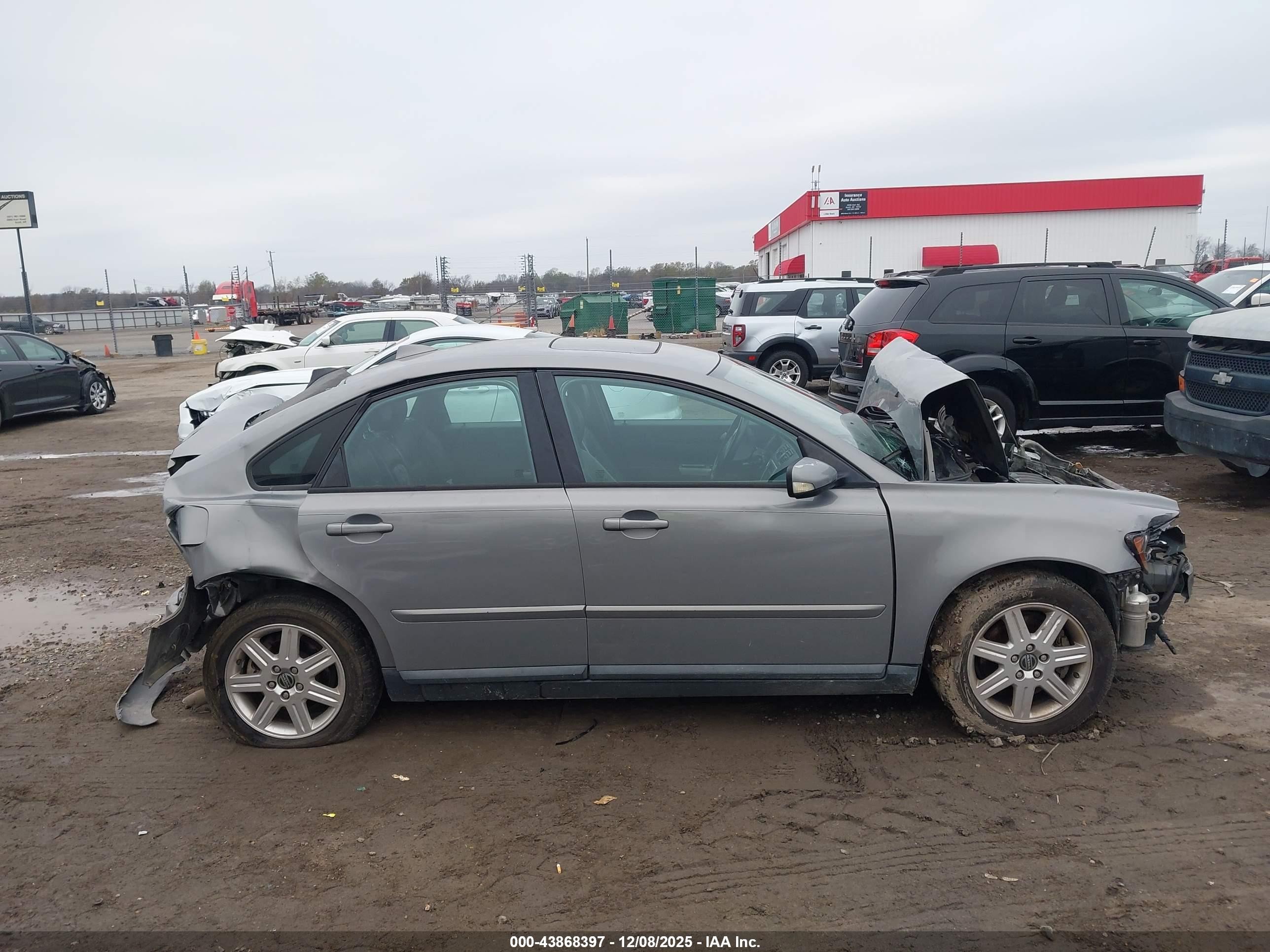 2006 Volvo S40 2.4i Gray vin: YV1MS382062224489