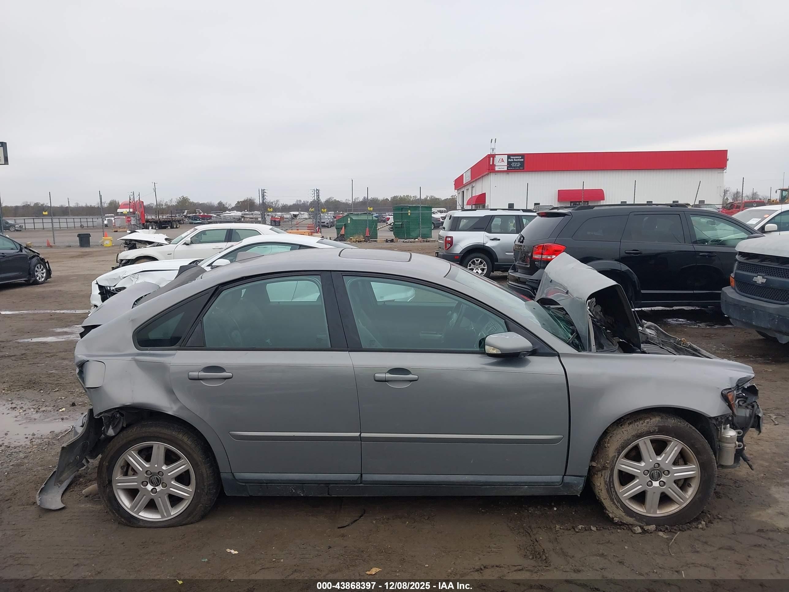 2006 Volvo S40 2.4i Gray vin: YV1MS382062224489