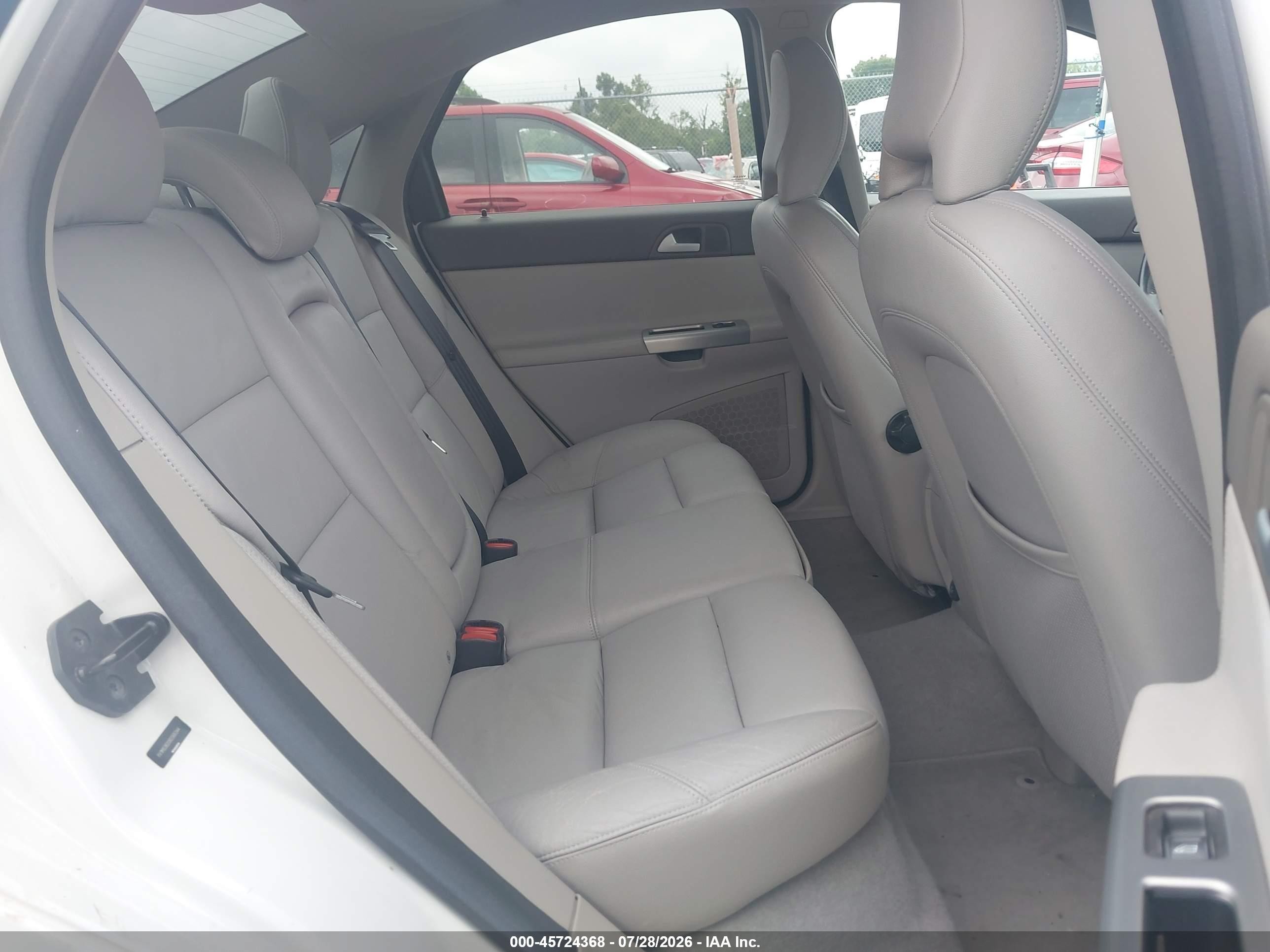 2008 Volvo S40 2.4l/2.4l W/snrf Белый vin: YV1MS382082366344