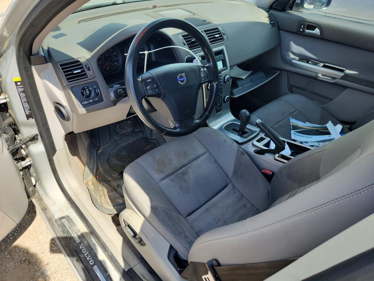 2009 Volvo S40 2.4i Серебряный vin: YV1MS382092462783