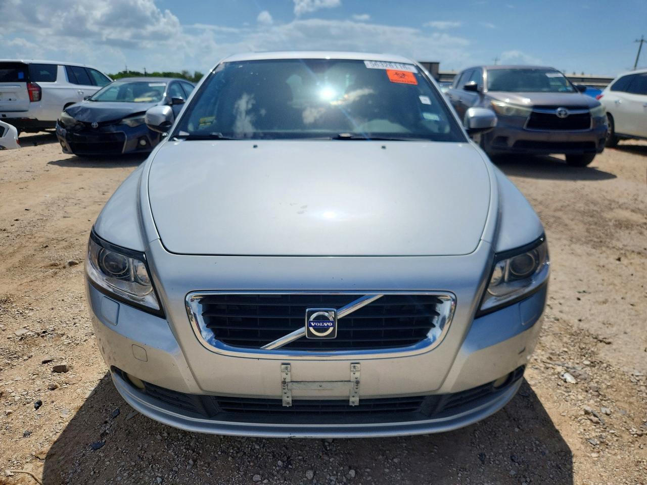 2009 Volvo S40 2.4i Серебряный vin: YV1MS382092462783