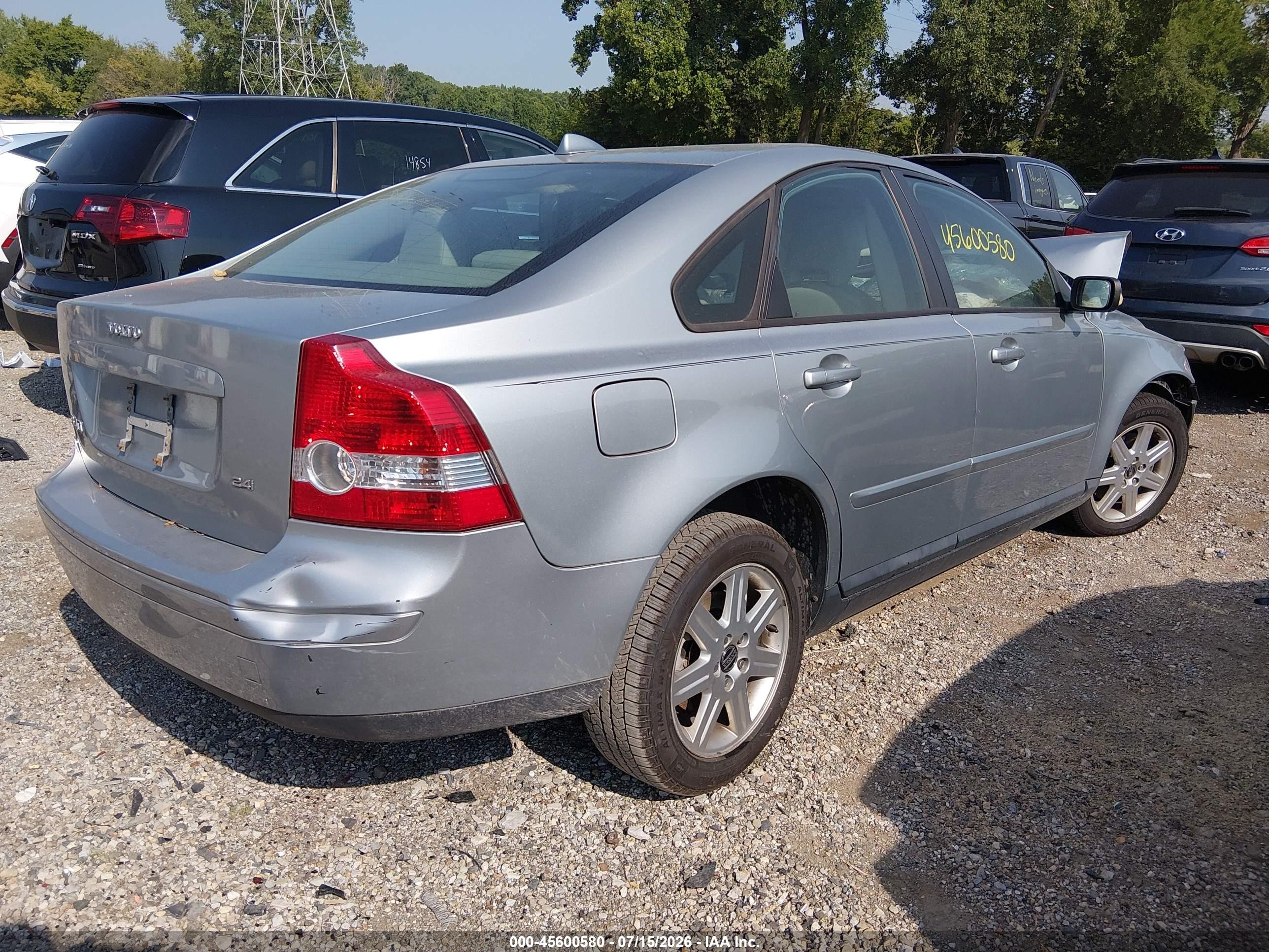 2006 Volvo S40 2.4i Silver vin: YV1MS382162213260