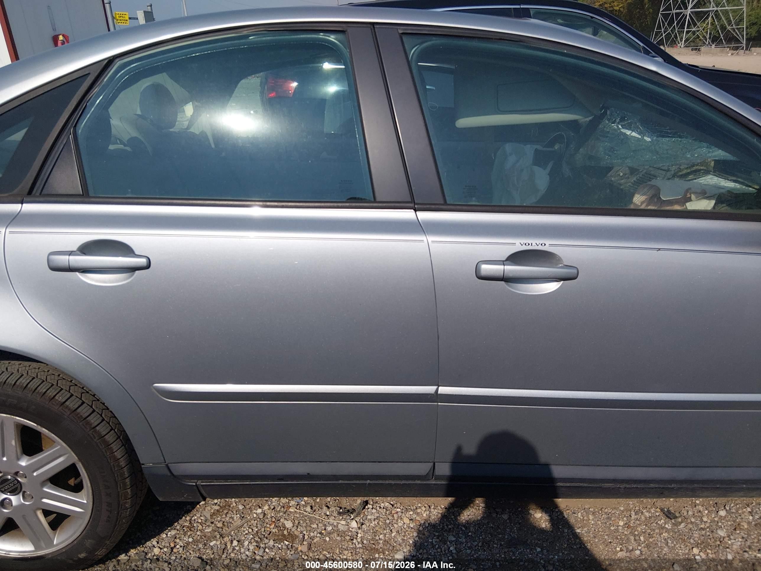 2006 Volvo S40 2.4i Silver vin: YV1MS382162213260