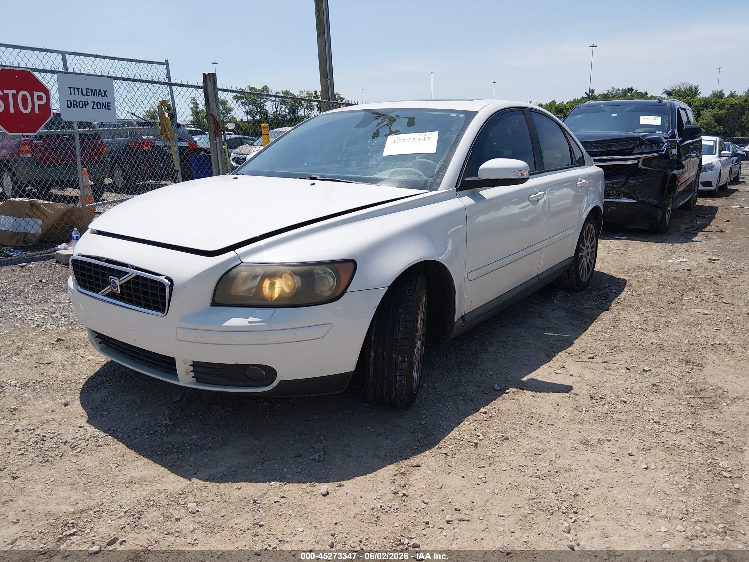 2007 Volvo S40 2.4i White vin: YV1MS382172314672
