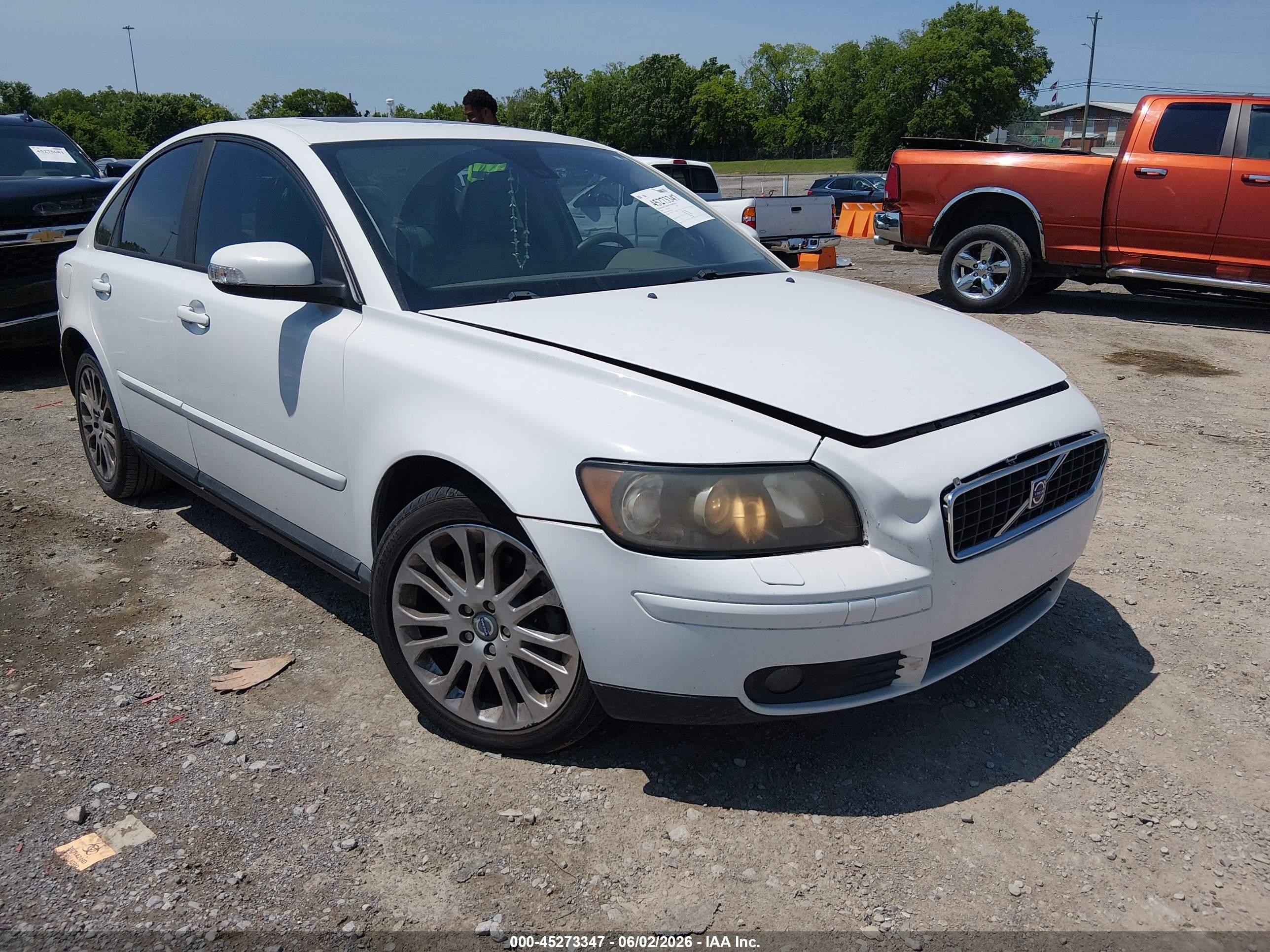 2007 Volvo S40 2.4i White vin: YV1MS382172314672