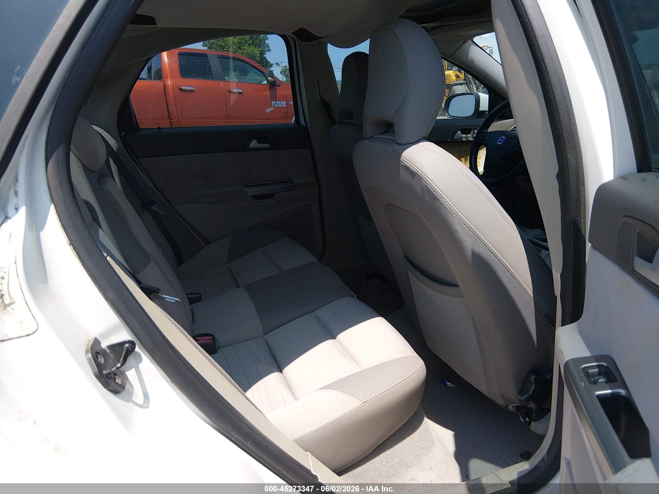 2007 Volvo S40 2.4i White vin: YV1MS382172314672
