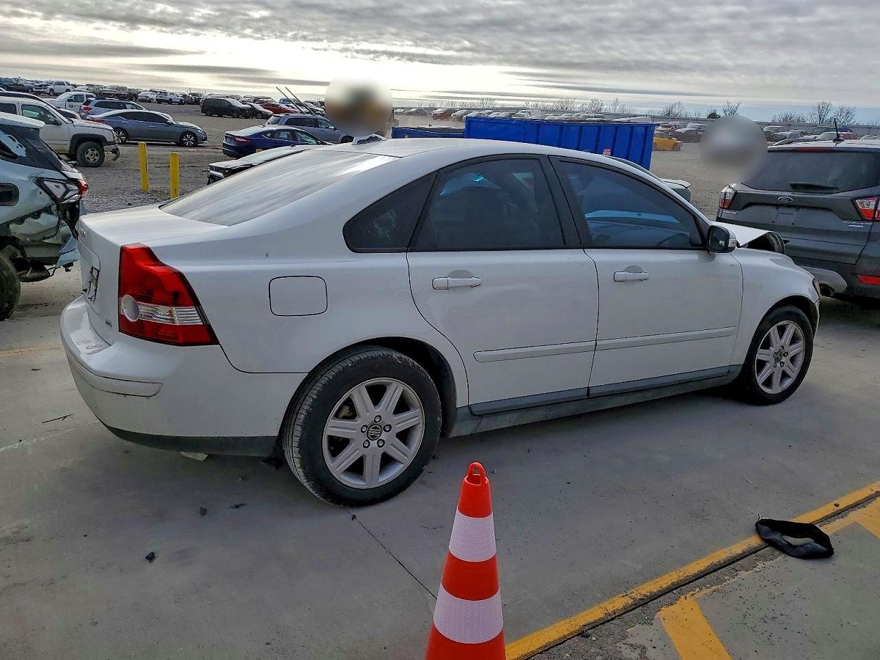 2007 Volvo S40 2.4i Белый vin: YV1MS382272275655