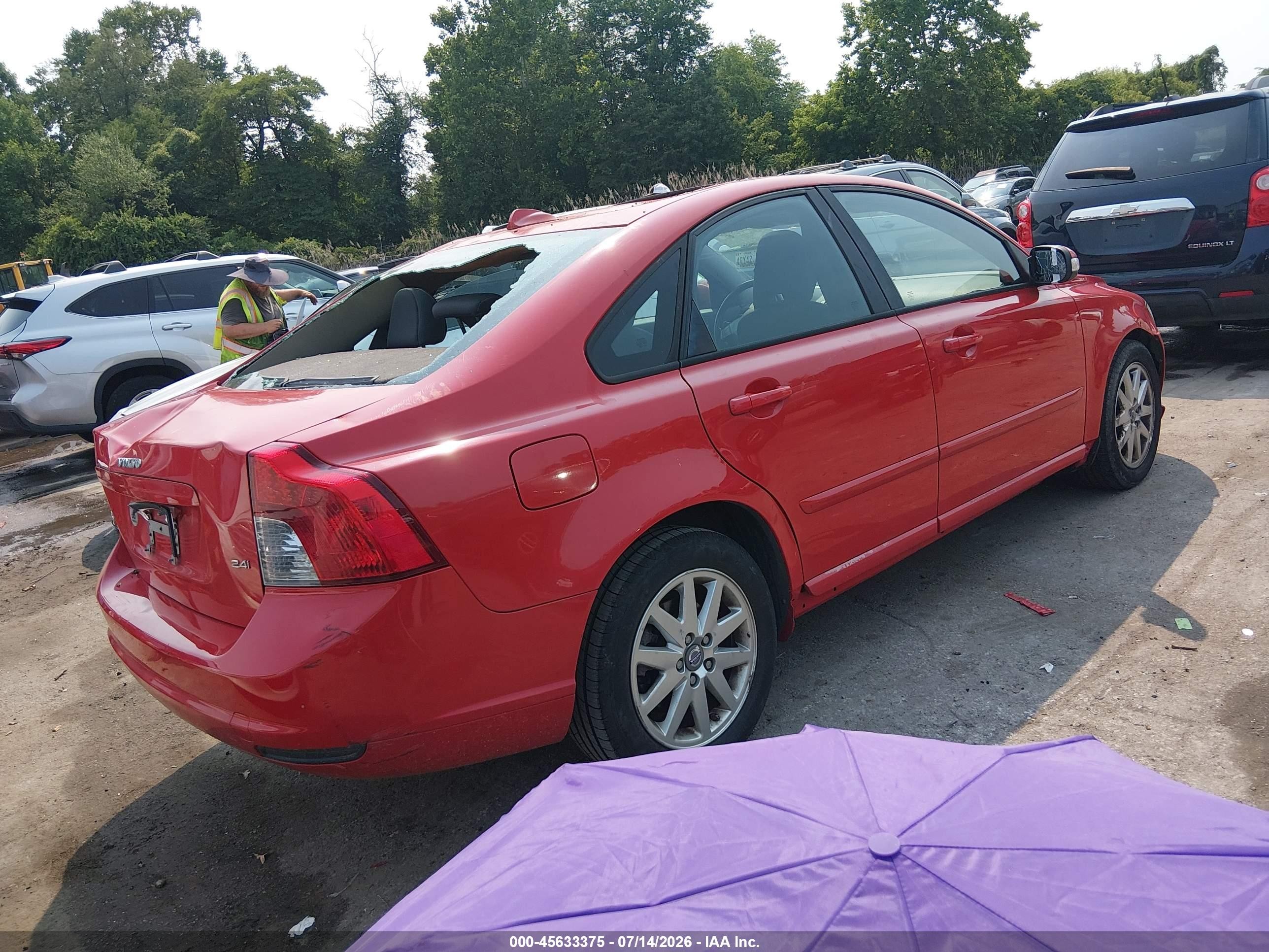 2008 Volvo S40 2.4l/2.4l W/snrf Red vin: YV1MS382282400994
