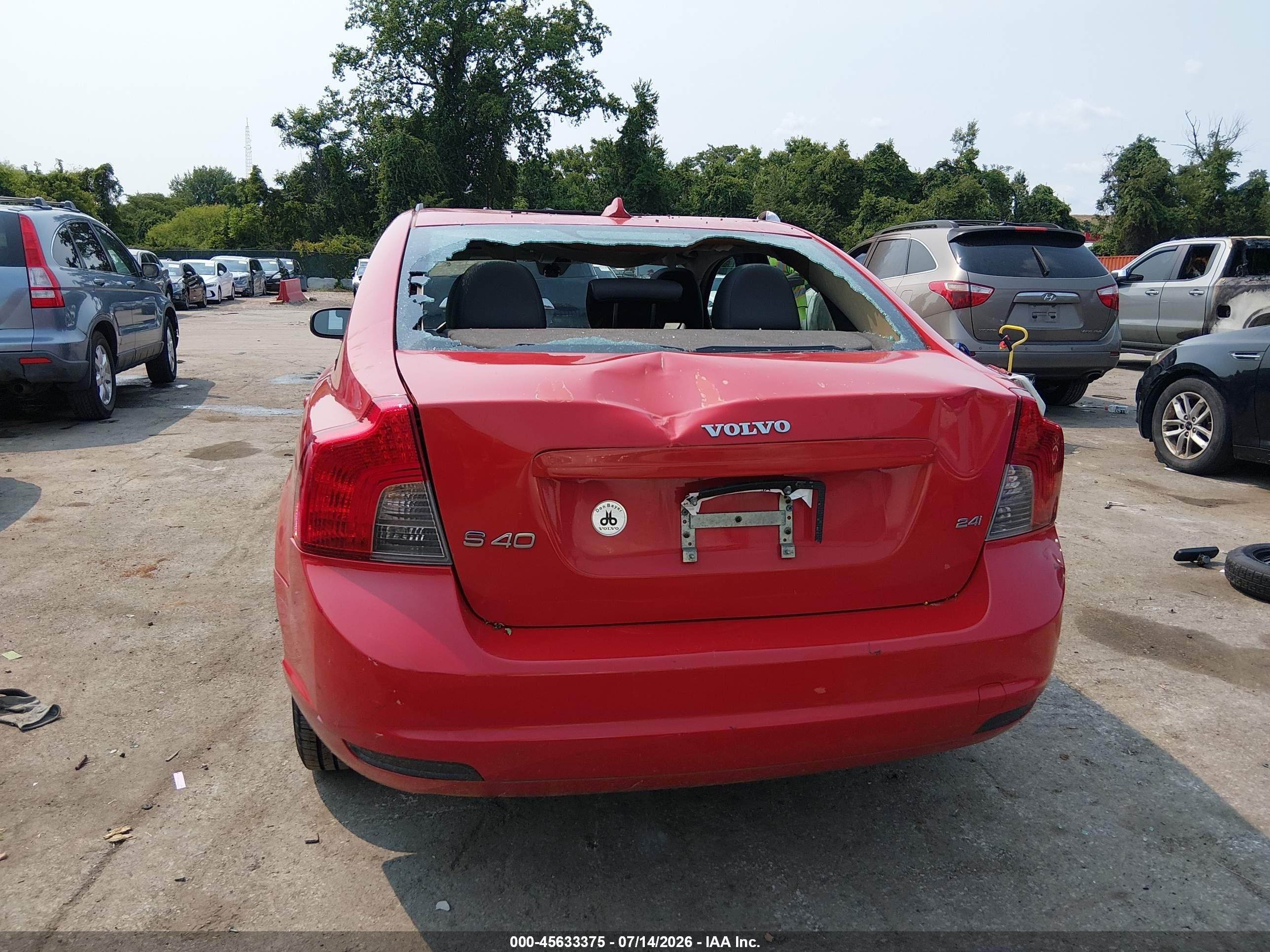 2008 Volvo S40 2.4l/2.4l W/snrf Red vin: YV1MS382282400994