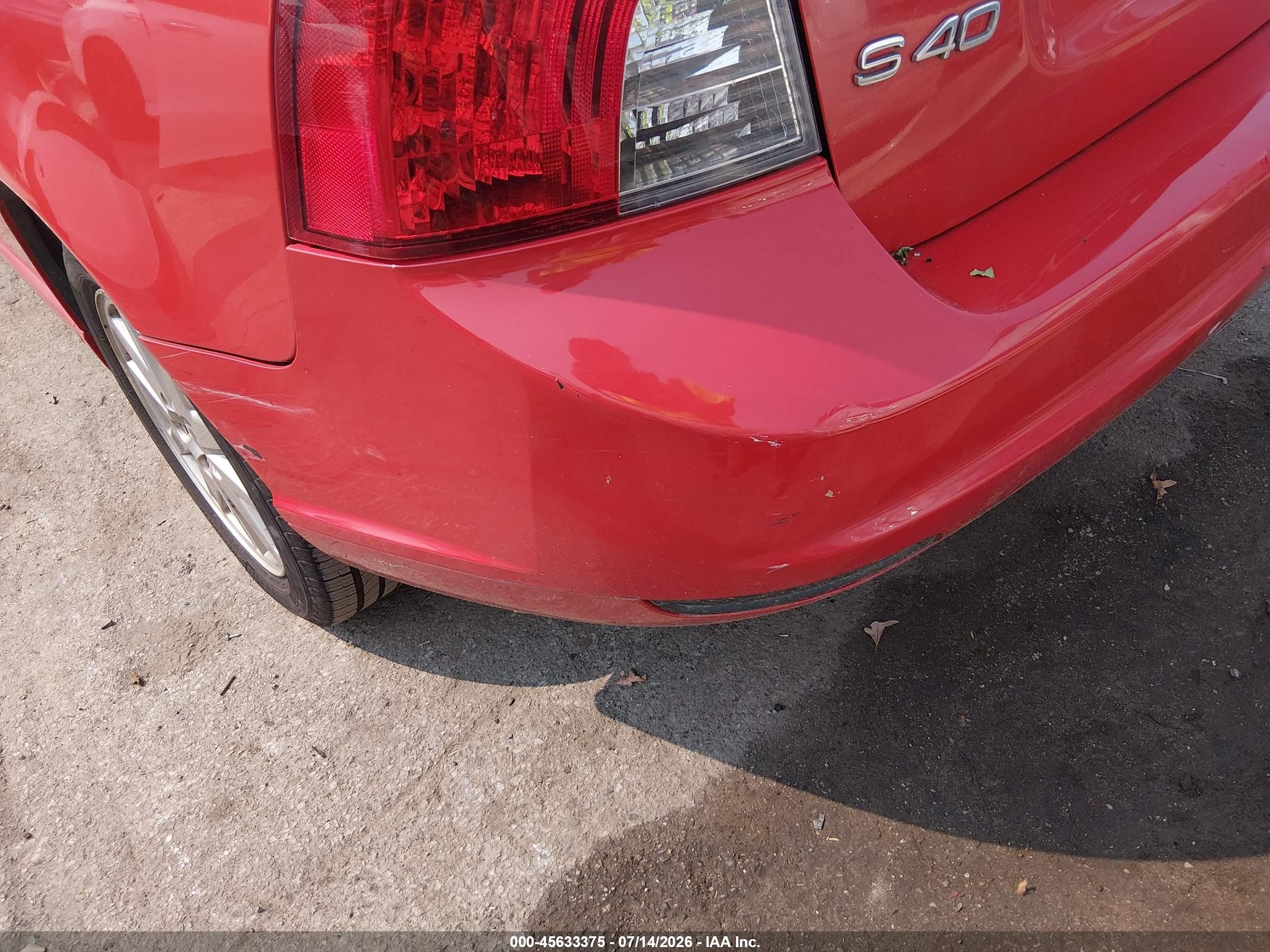 2008 Volvo S40 2.4l/2.4l W/snrf Red vin: YV1MS382282400994