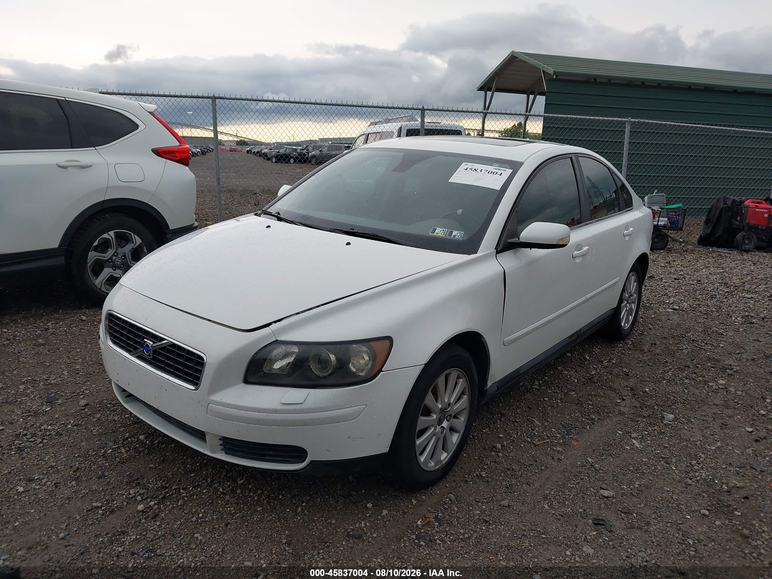 2004 Volvo S40 2.4i White vin: YV1MS382442026592