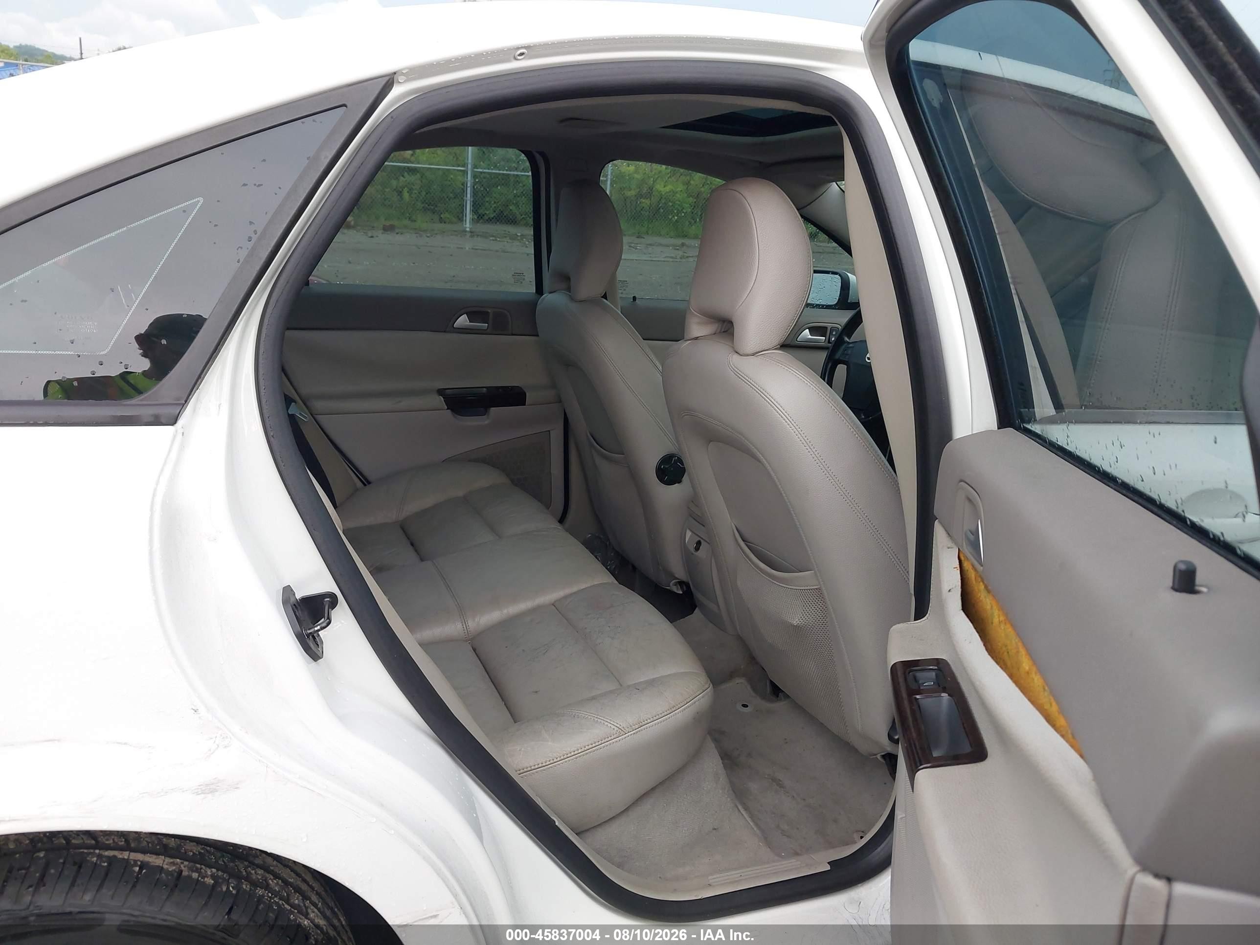 2004 Volvo S40 2.4i White vin: YV1MS382442026592