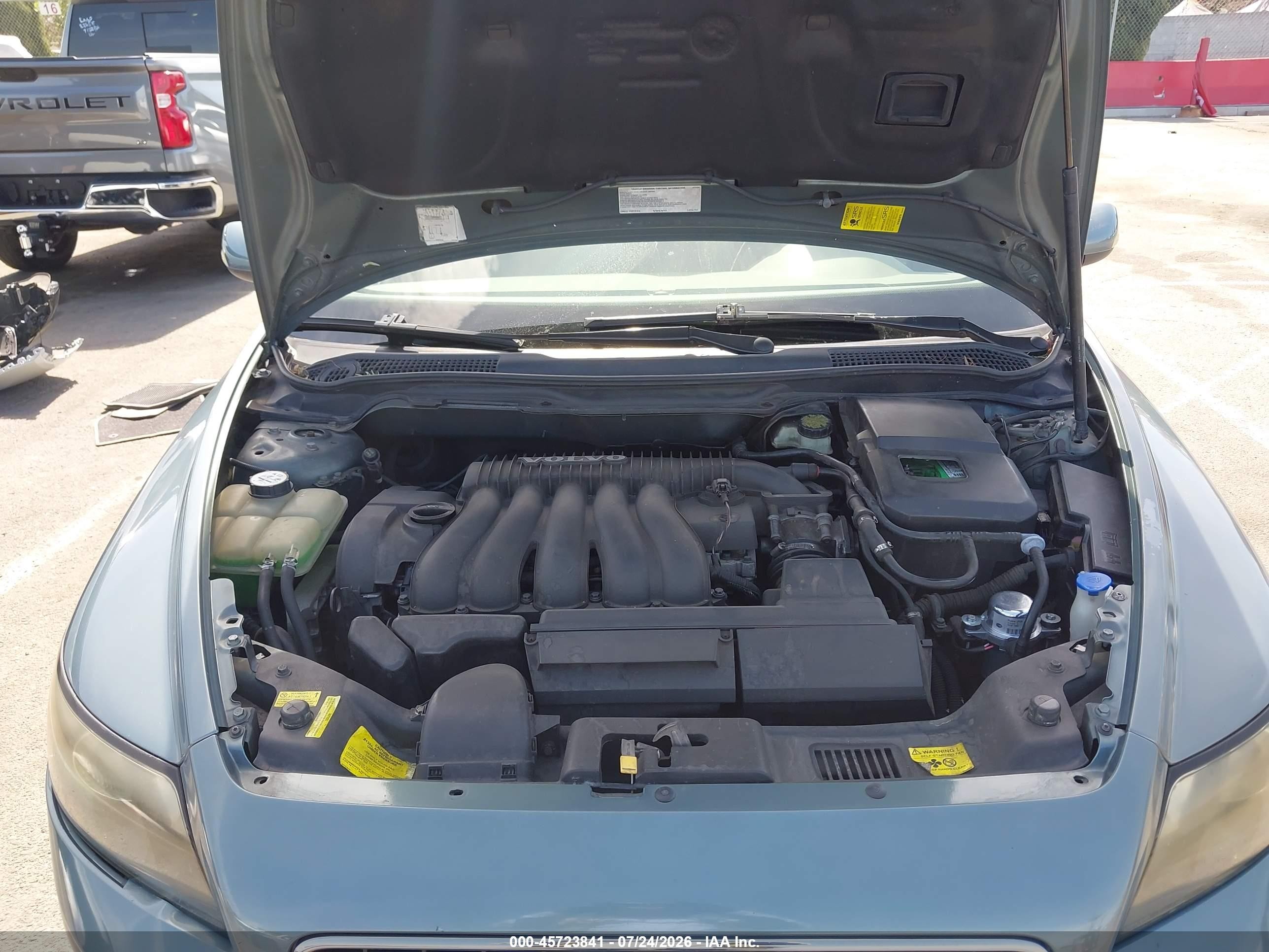 2005 Volvo S40 2.4i A/2.4i A Sr/2.4i M/2.4i M Sr Light Blue vin: YV1MS382452046407
