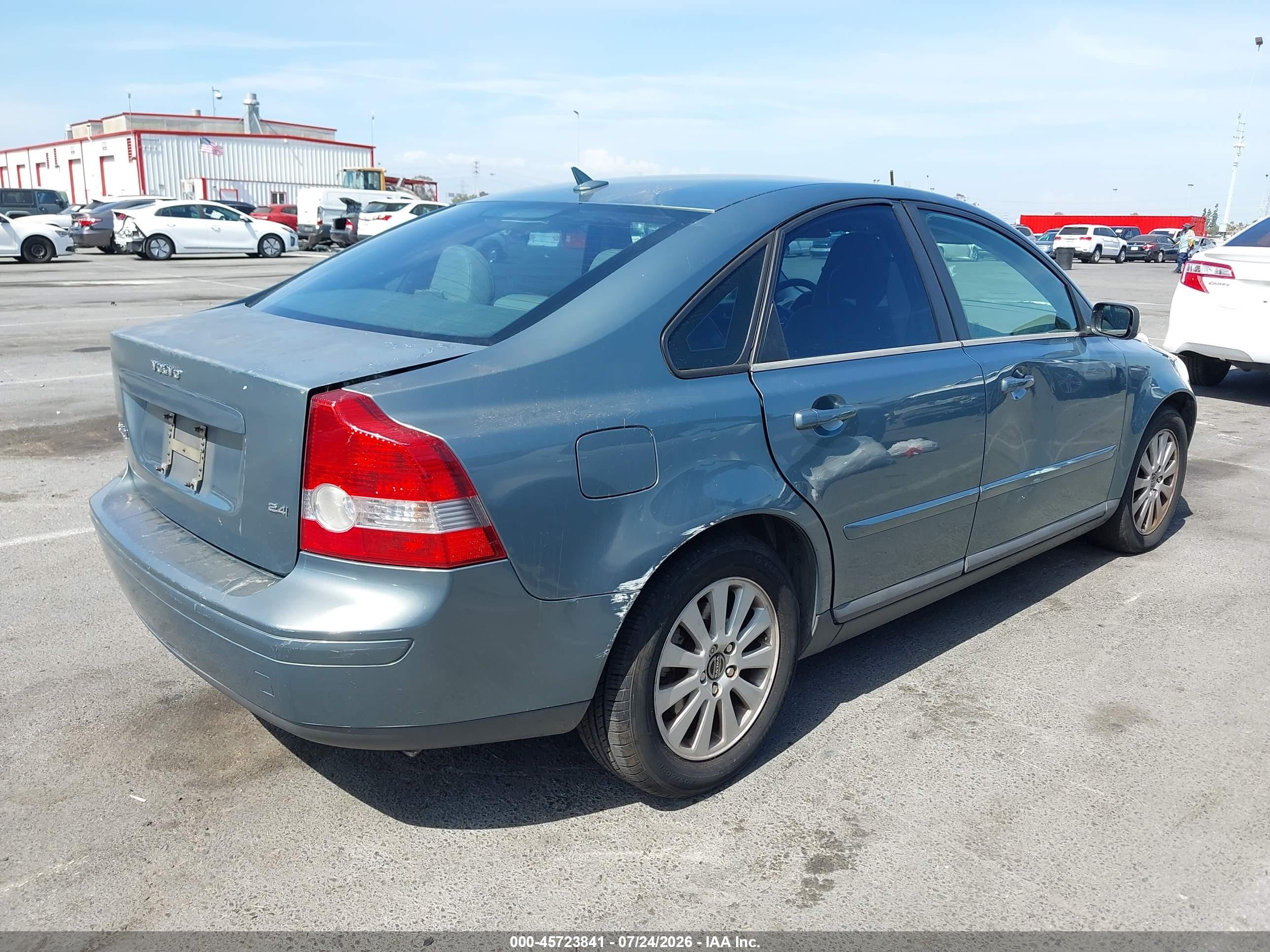 2005 Volvo S40 2.4i A/2.4i A Sr/2.4i M/2.4i M Sr Light Blue vin: YV1MS382452046407