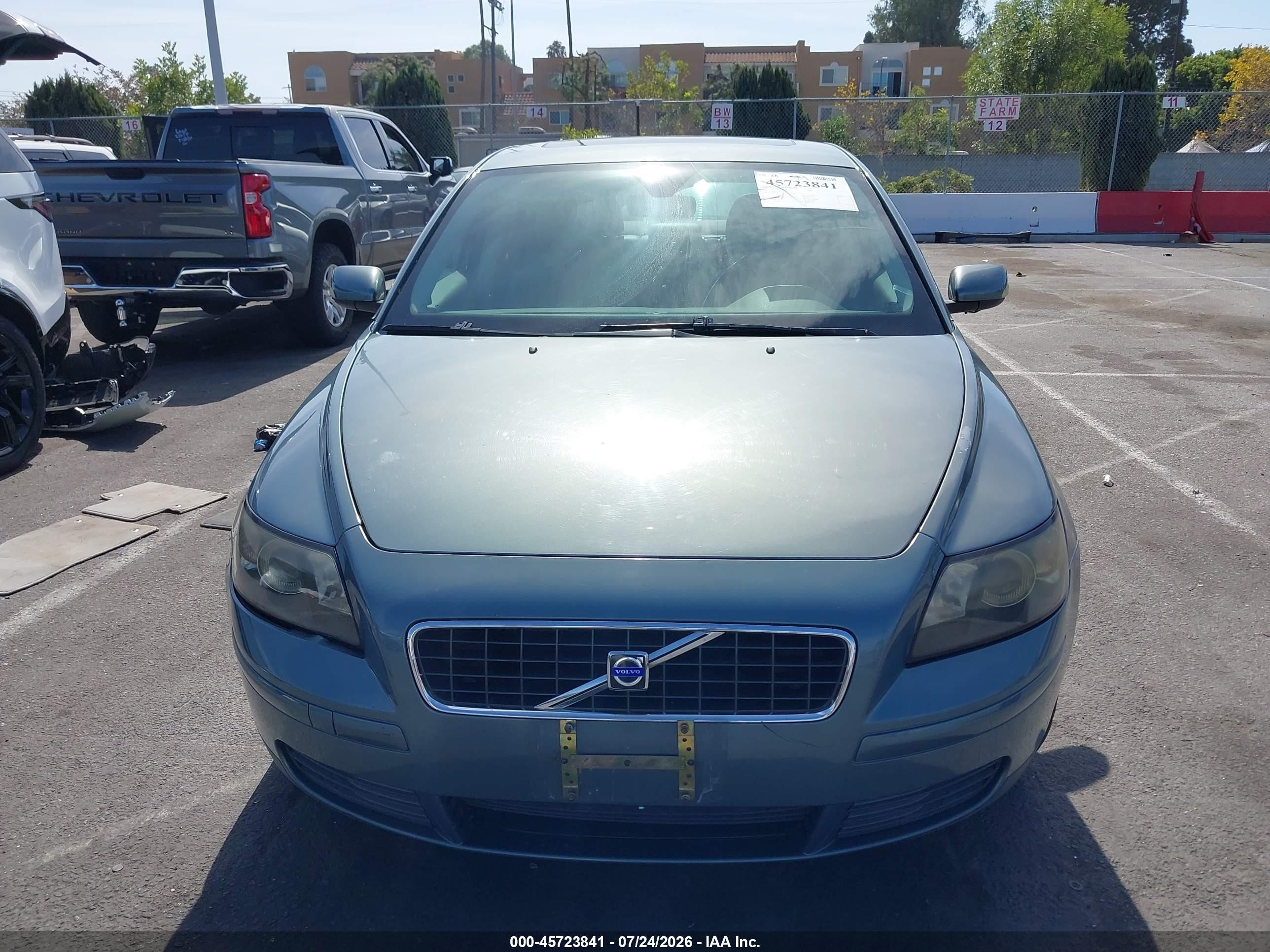 2005 Volvo S40 2.4i A/2.4i A Sr/2.4i M/2.4i M Sr Light Blue vin: YV1MS382452046407