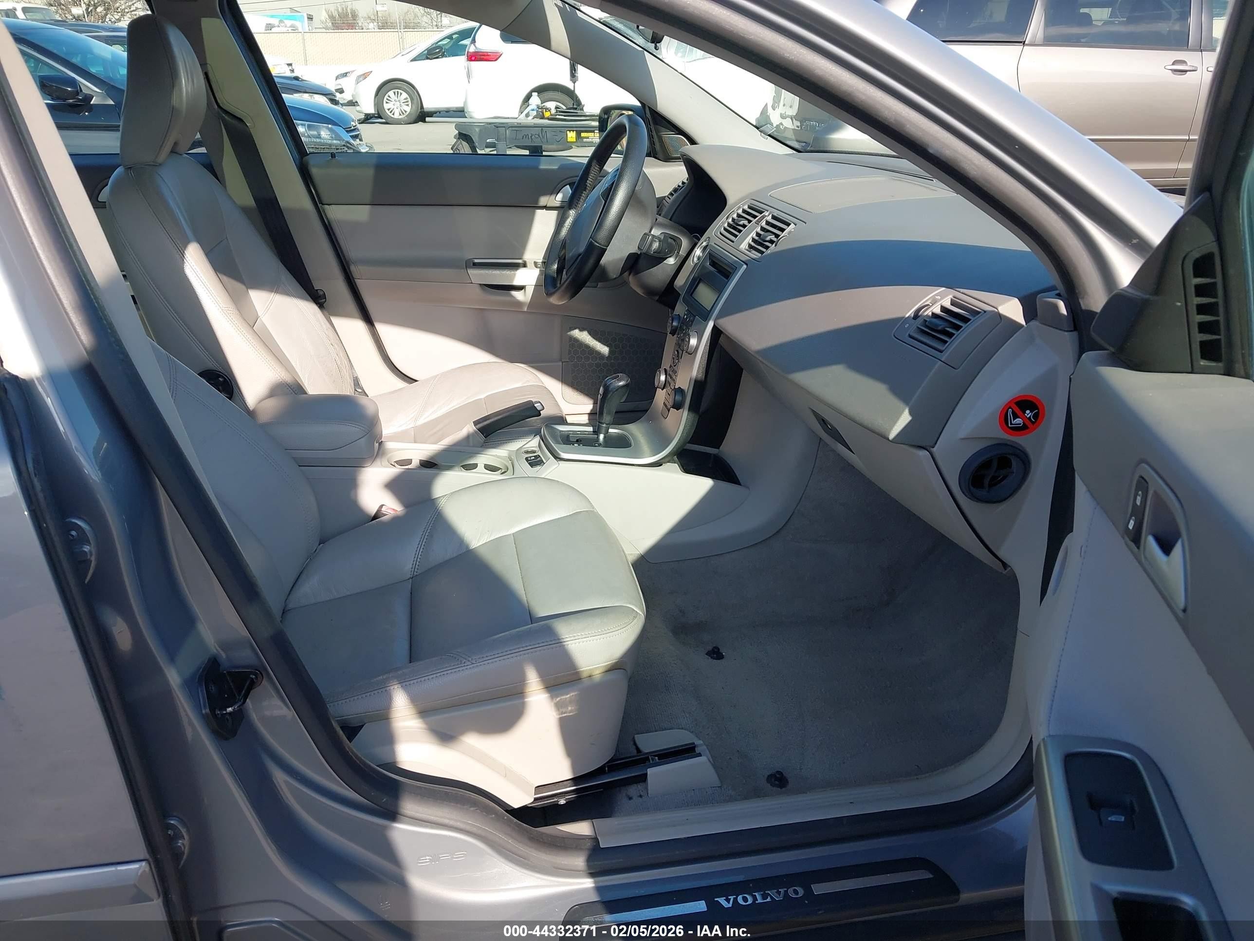 2006 Volvo S40 2.4i Gray vin: YV1MS382462152700