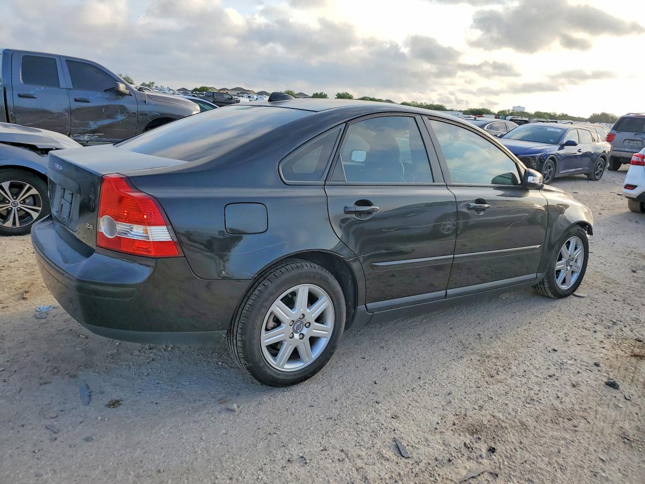 2007 Volvo S40 2.4i Black vin: YV1MS382472311782