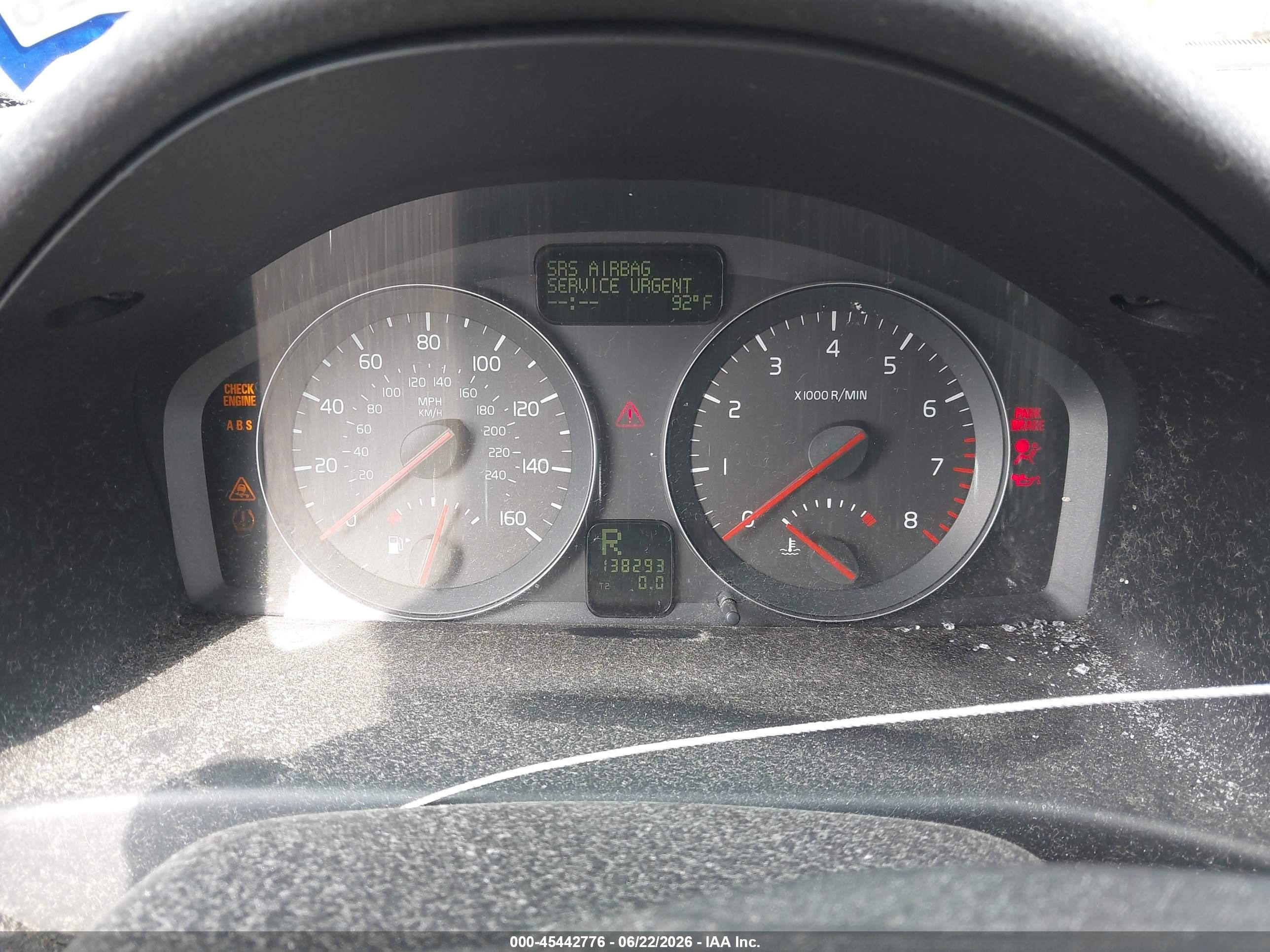 2009 Volvo S40 2.4i Серебряный vin: YV1MS382492447798