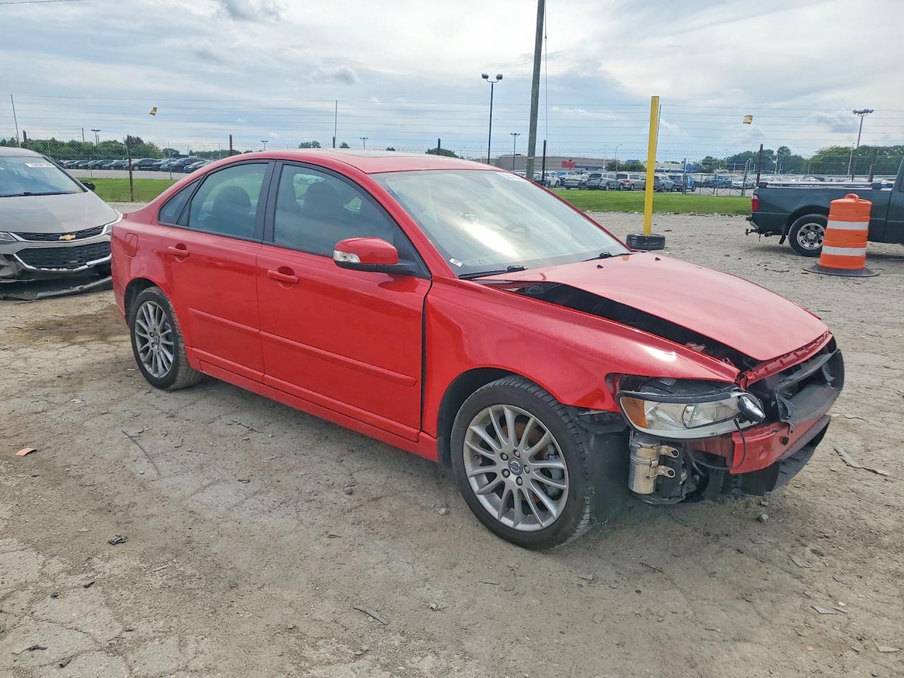 2009 Volvo S40 2.4i Red vin: YV1MS382492461037