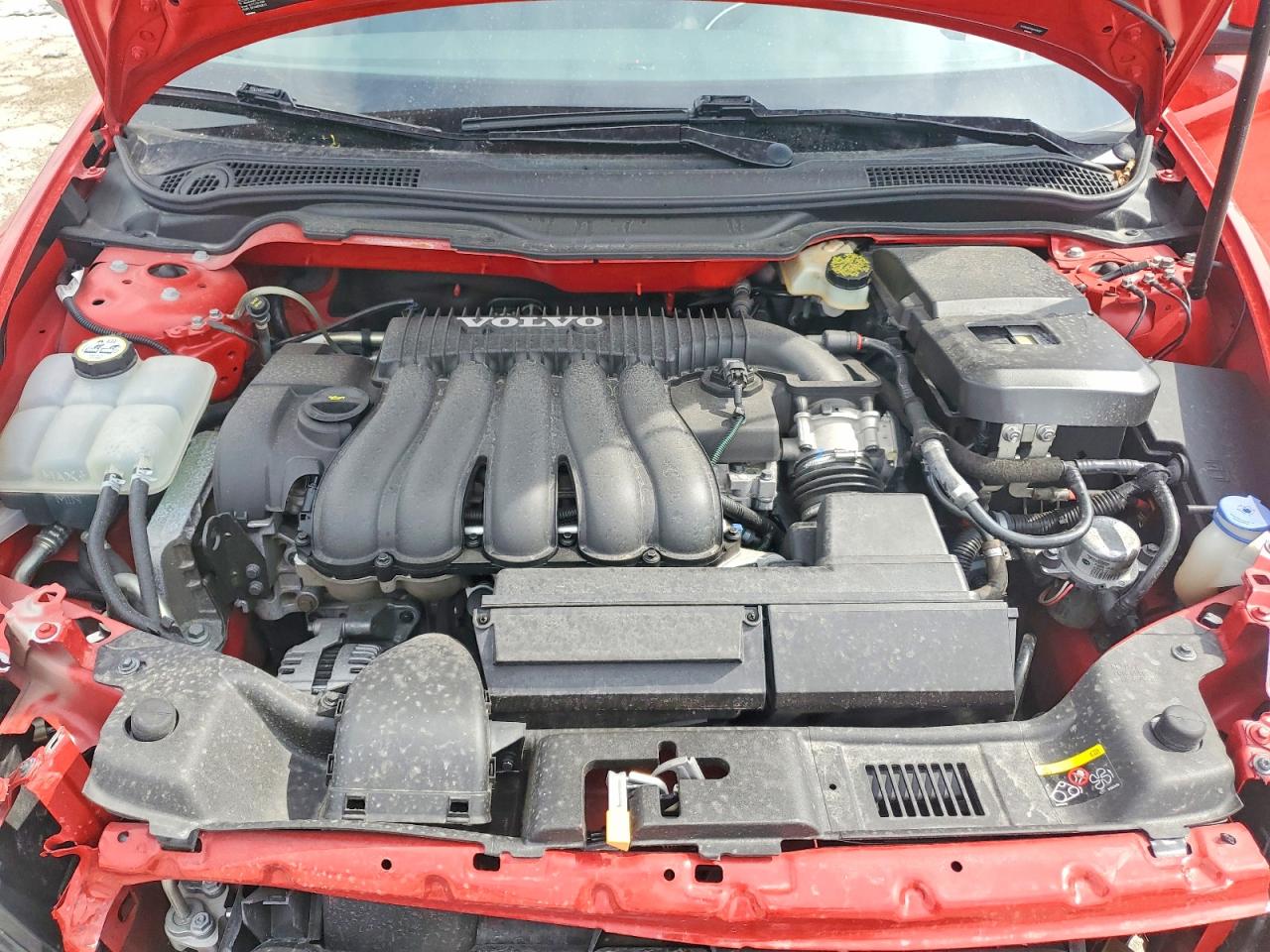 2009 Volvo S40 2.4i Red vin: YV1MS382492461037