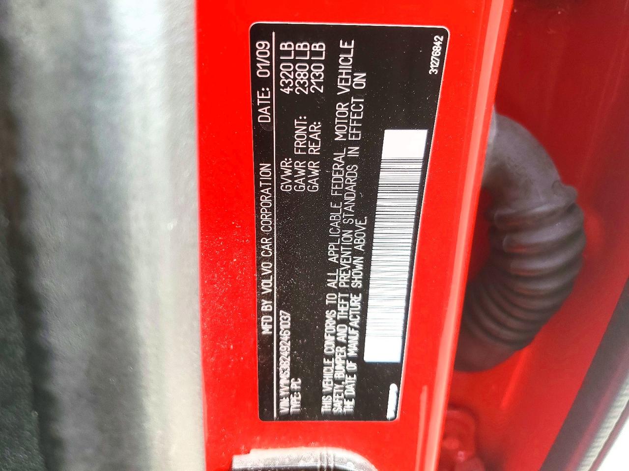 2009 Volvo S40 2.4i Red vin: YV1MS382492461037