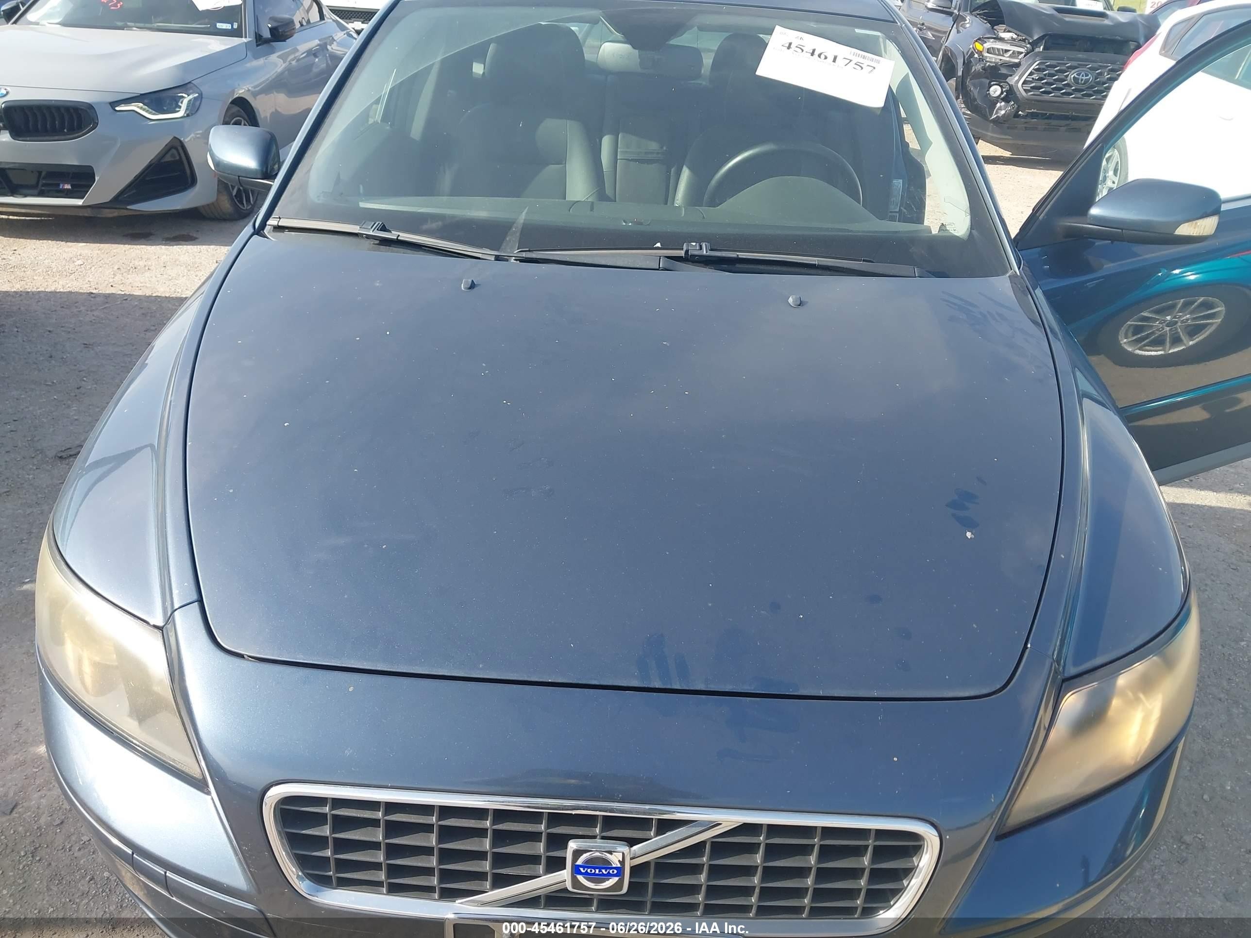 2005 Volvo S40 2.4i A/2.4i A Sr/2.4i M/2.4i M Sr Blue vin: YV1MS382552067623