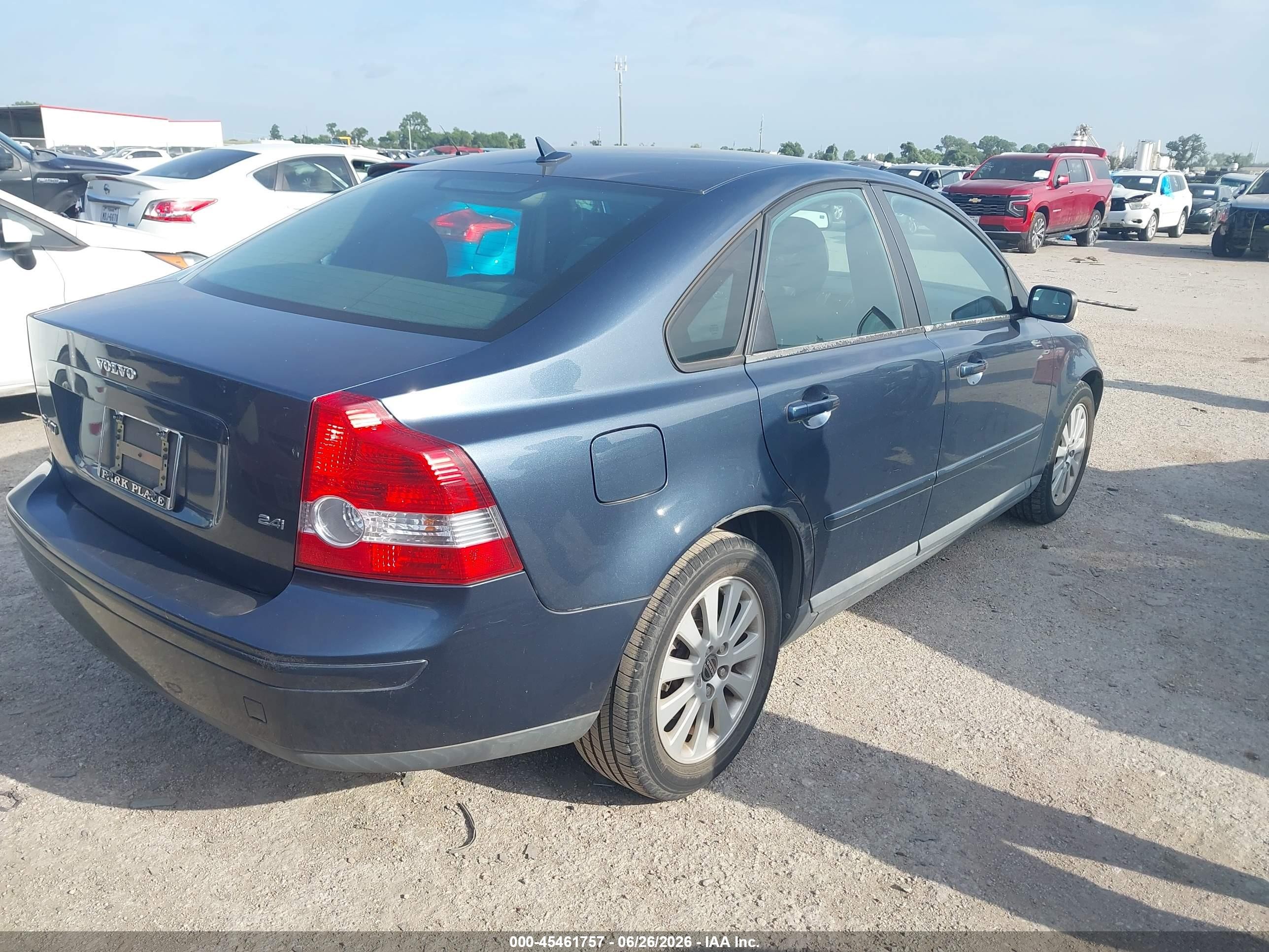 2005 Volvo S40 2.4i A/2.4i A Sr/2.4i M/2.4i M Sr Blue vin: YV1MS382552067623