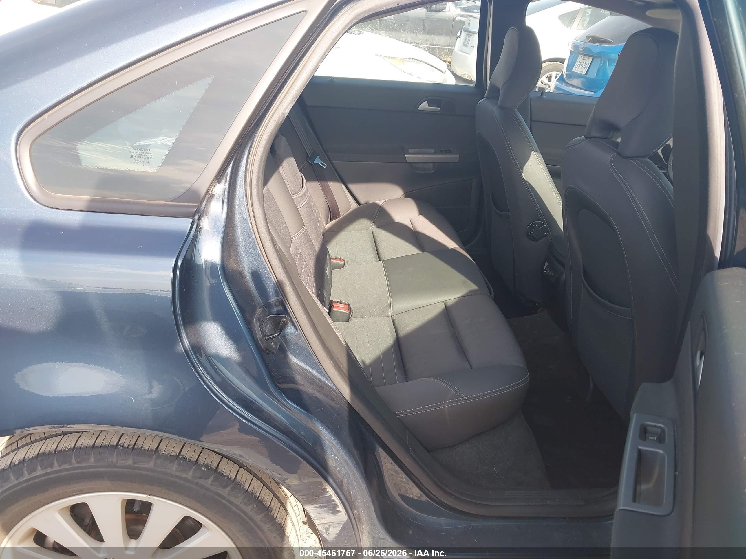 2005 Volvo S40 2.4i A/2.4i A Sr/2.4i M/2.4i M Sr Blue vin: YV1MS382552067623