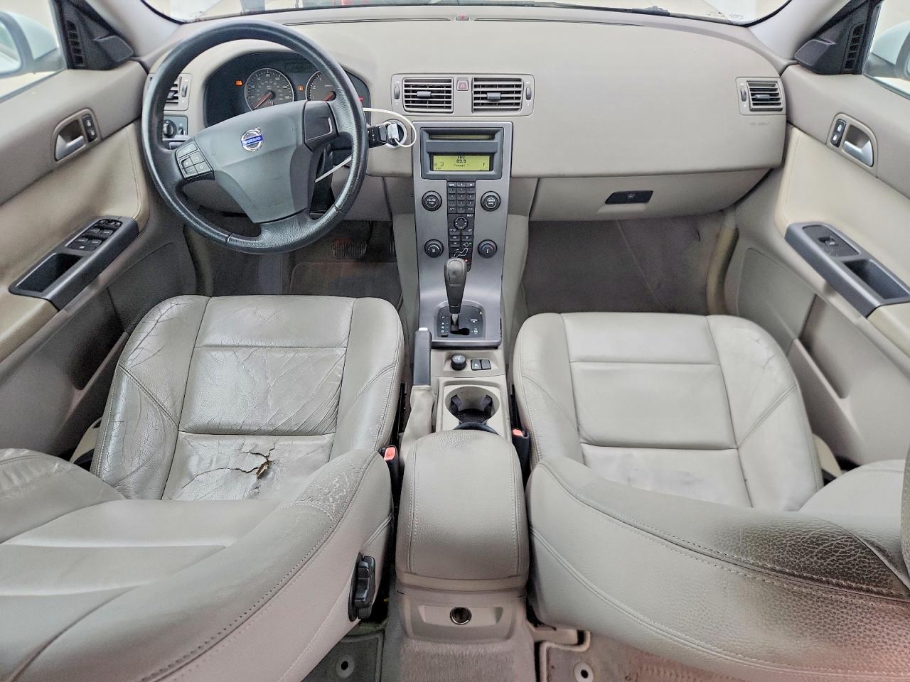 2005 Volvo S40 2.4i White vin: YV1MS382552081151