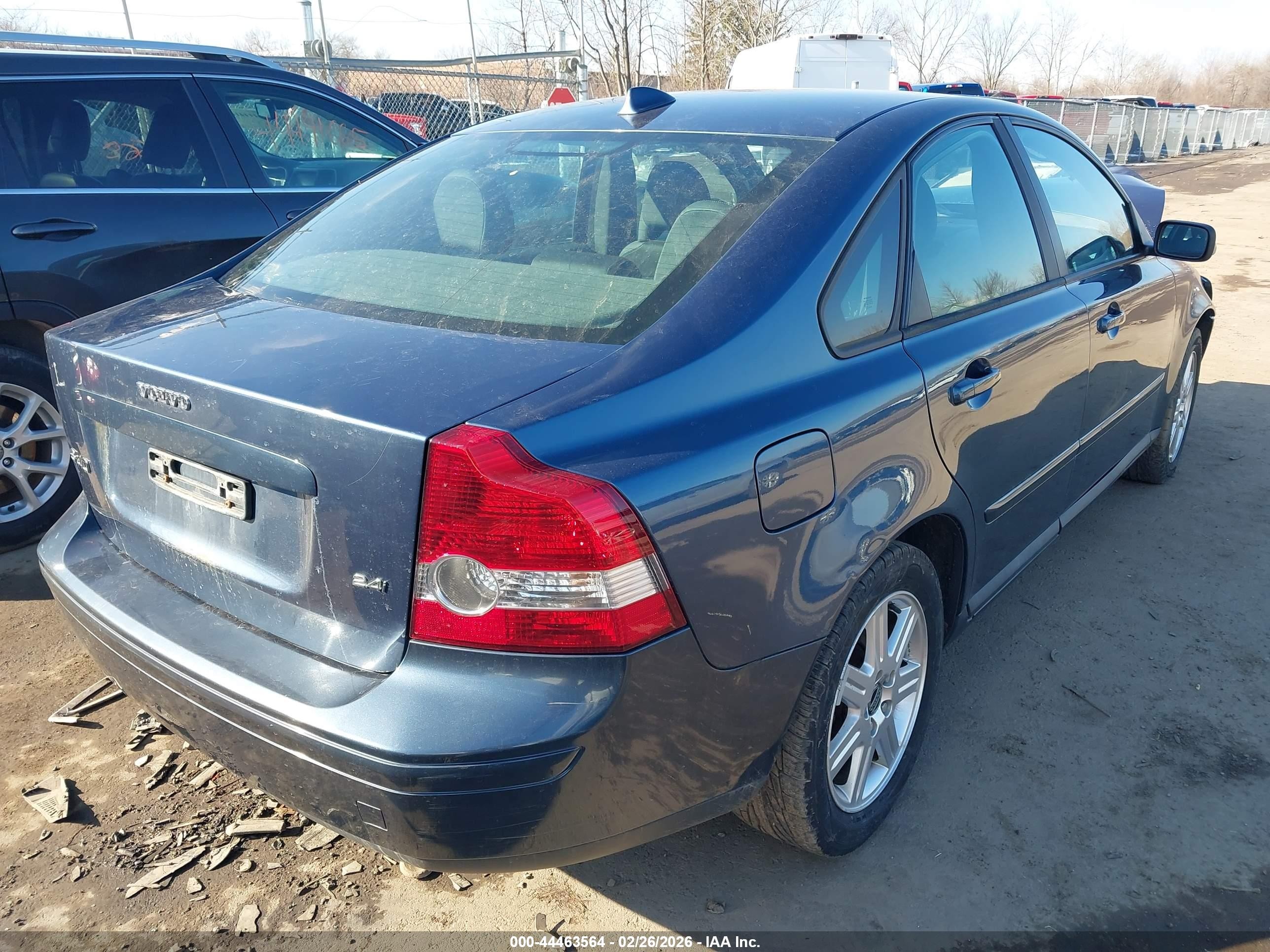 2006 Volvo S40 2.4i Blue vin: YV1MS382562168646